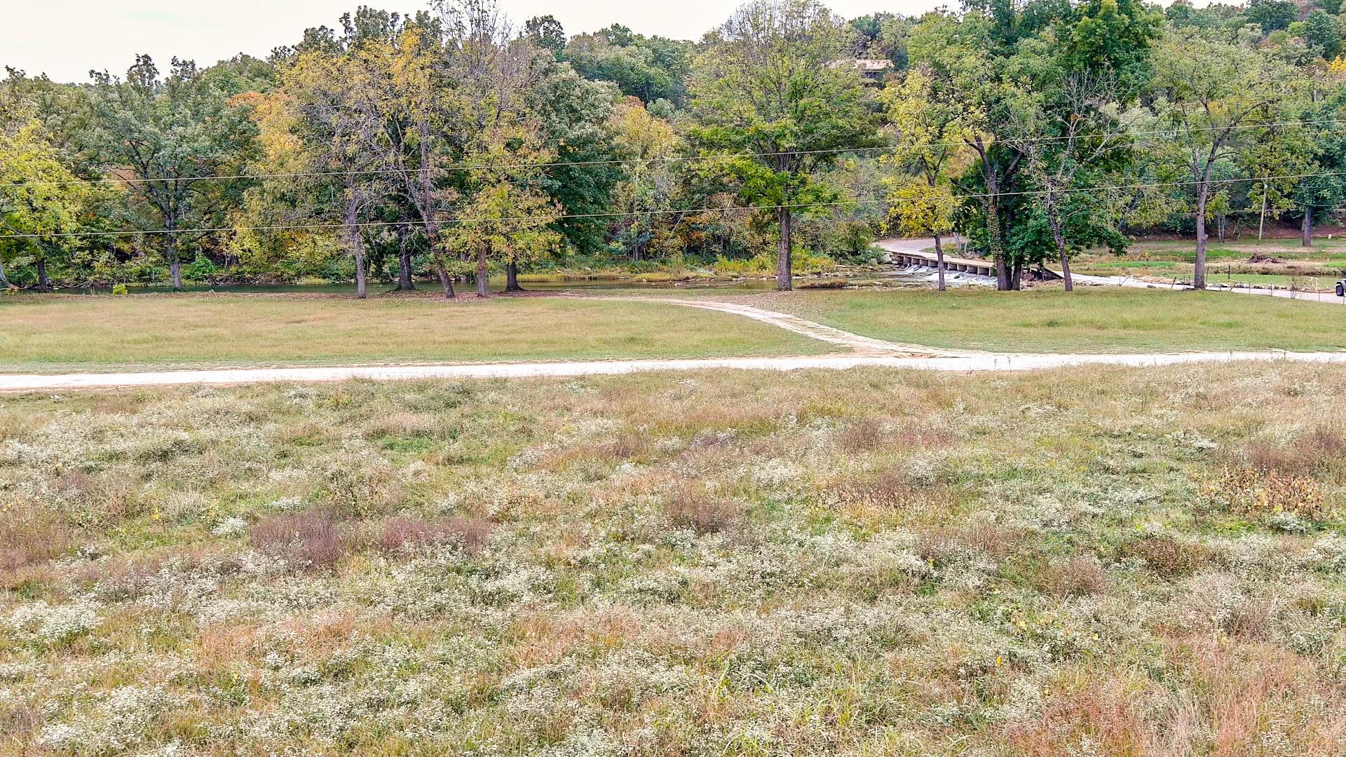 Beautiful River View property perfect for camping and family gathering. Electricity on site and water near by. River access near by.