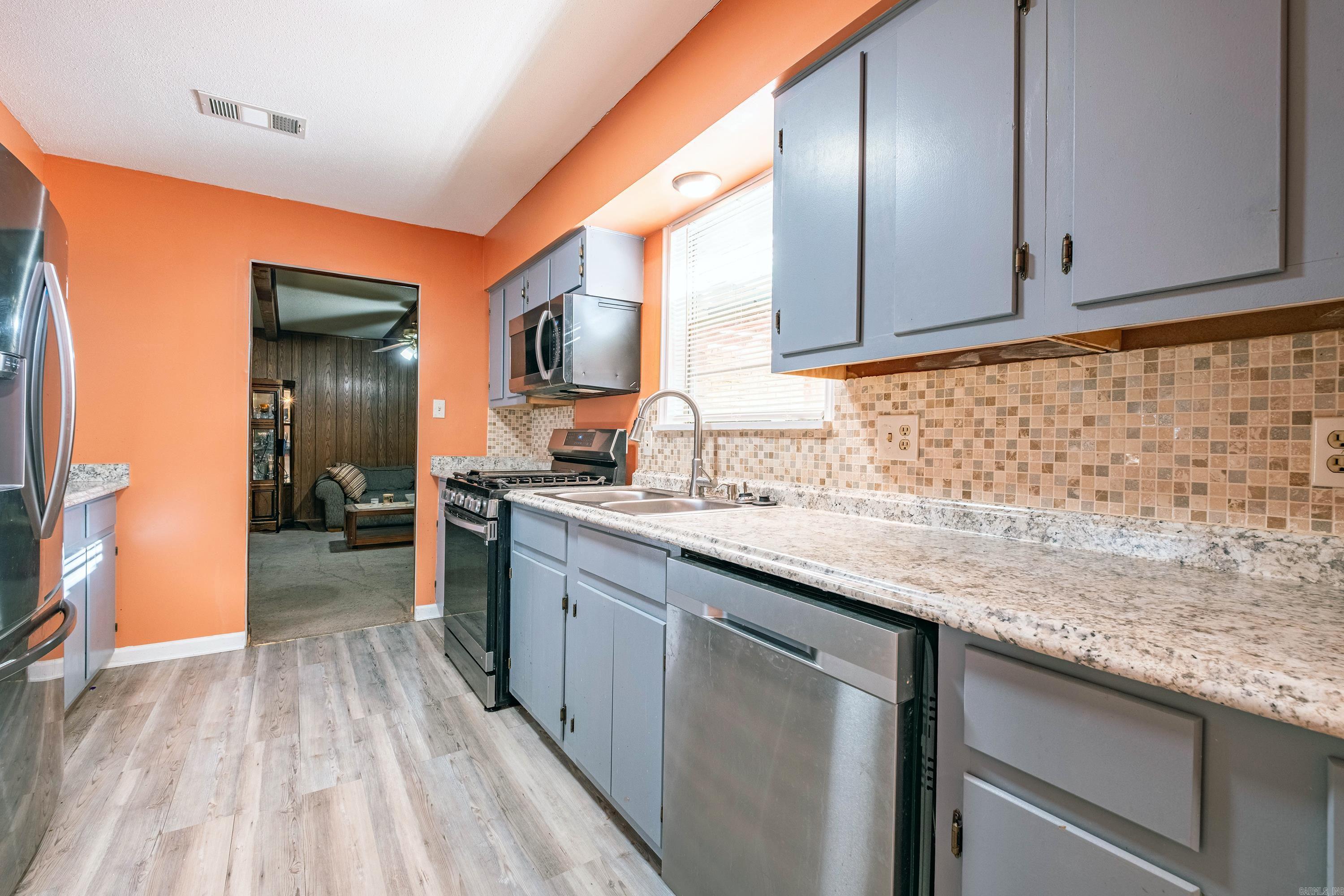 UNIVERSITY PARK NO - Residential