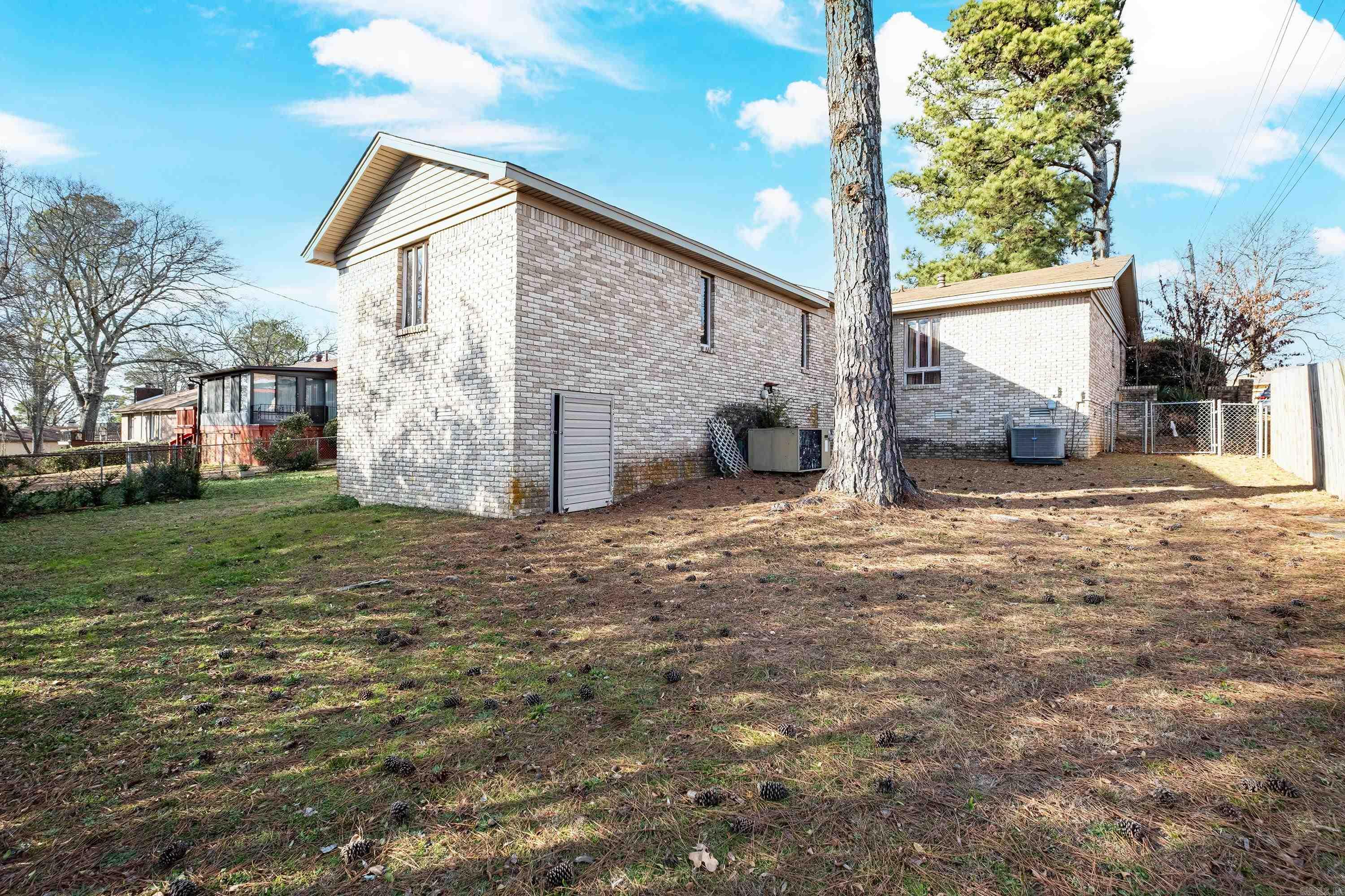 UNIVERSITY PARK NO - Residential