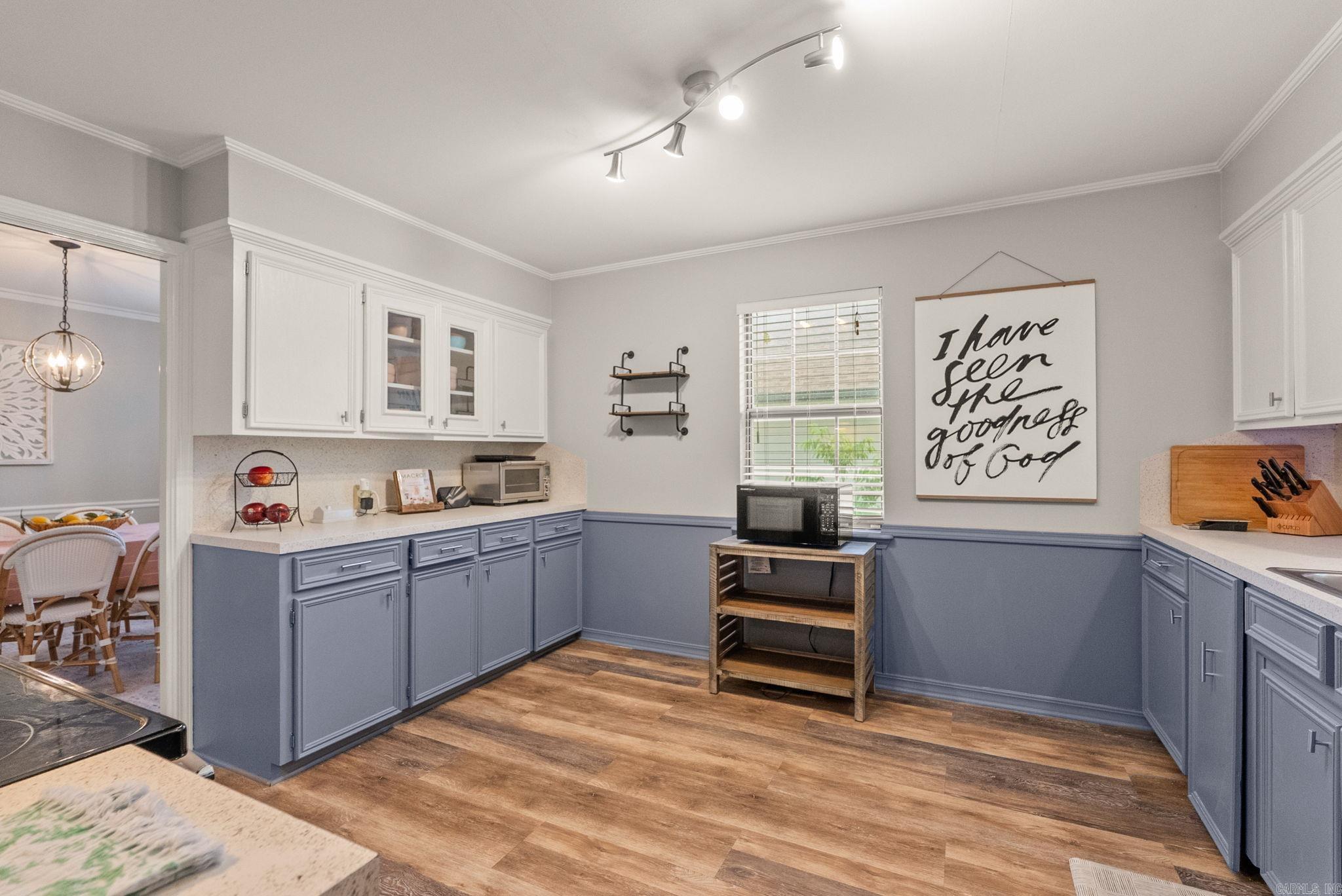 PARKWAY PLACE - Residential