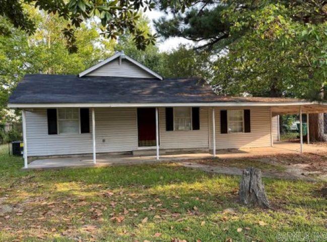 SOLID Investment Opportunity!!..........This updated 3-bedroom, 1-bath home offers instant cash flow with a tenant already in place. Recent upgrades include fresh paint, new carpet and LVP flooring, a new water heater, and a new breaker box—giving you peace of mind and lower maintenance costs. Whether you’re looking to expand your rental portfolio or add steady income, this property delivers reliable returns from day one. MUST be purchased with the accompanying property at 2603 W 34th — double the doors, double the potential!! >>>This property is a part of a package deal with listing 2603 W 34th Avenue (MLS #25025506). Properties must be sold together, they are under 1 parcel. >>>The legal description, acreage, lot dimensions, and taxes for this property are inclusive of 2603 W 34th. >>>More photos coming soon. >>SEE AGENT REMARKS