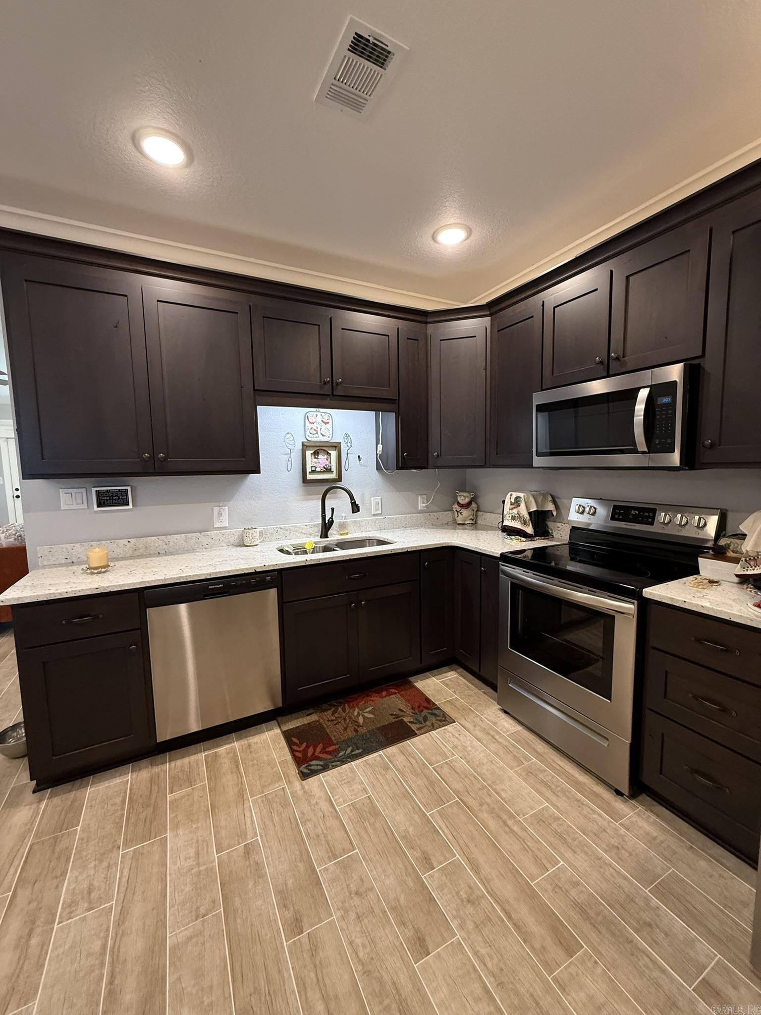 REDWOOD SUBDIVISION CORRECTION P - Residential