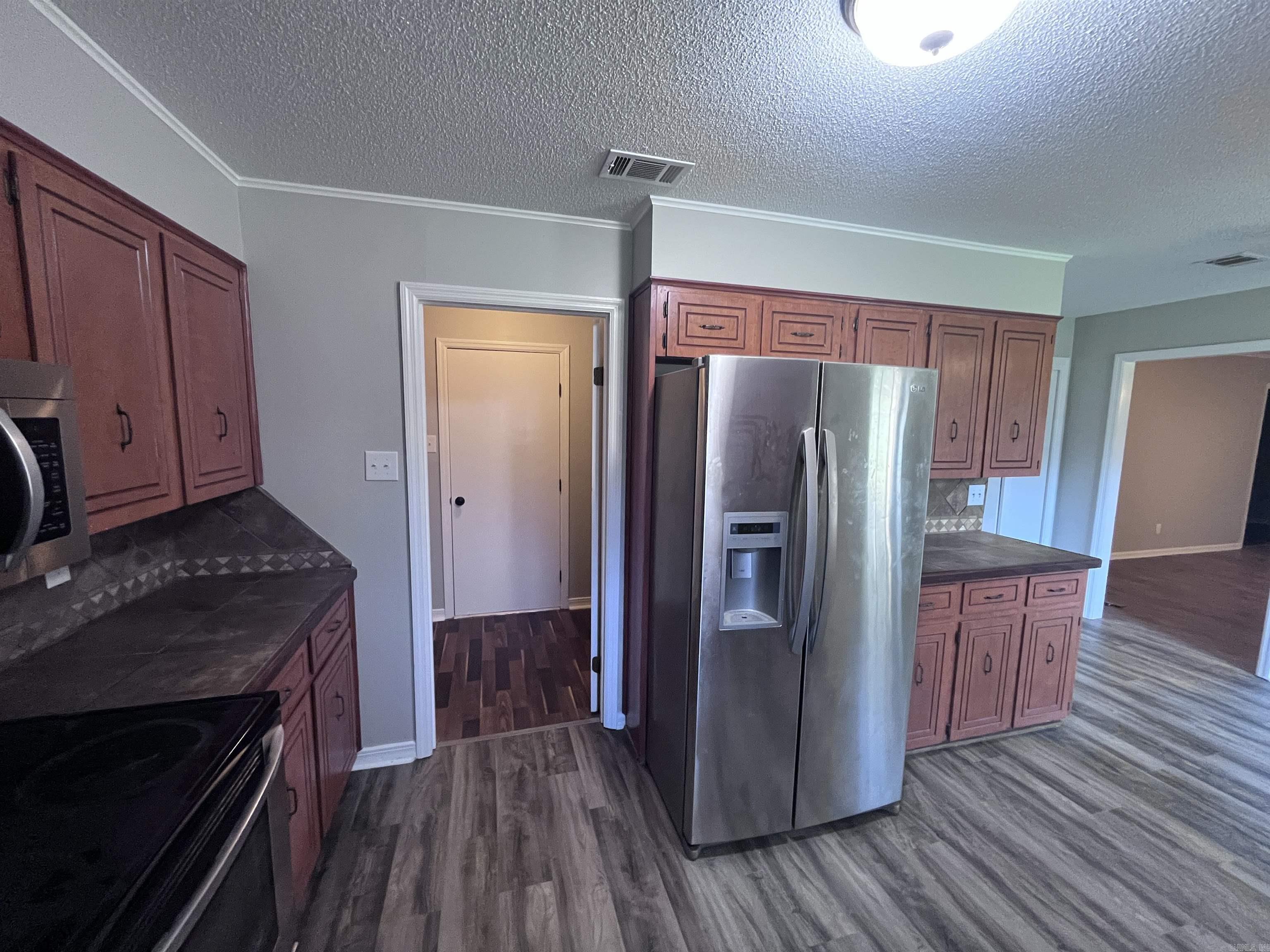 Stonewall - Residential Lease