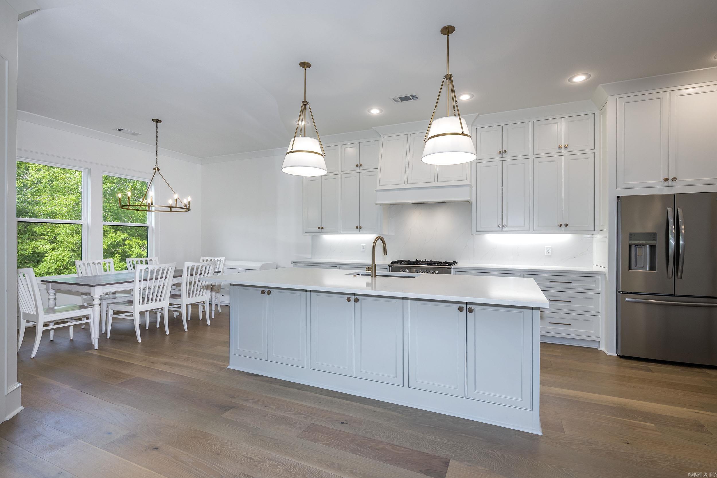 CHENAL VALLEY "FALSTONE COURT" - Residential