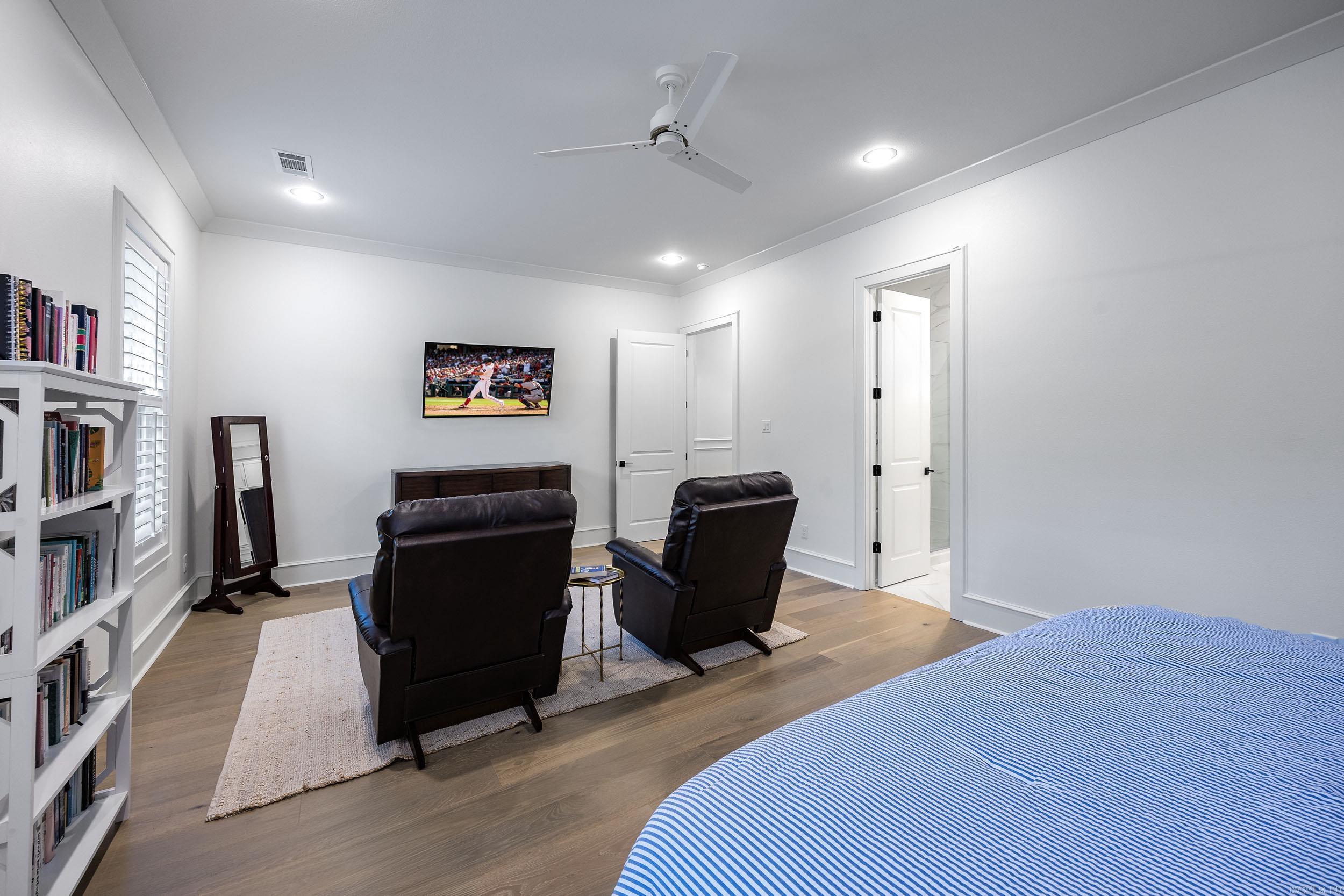CHENAL VALLEY "FALSTONE COURT" - Residential