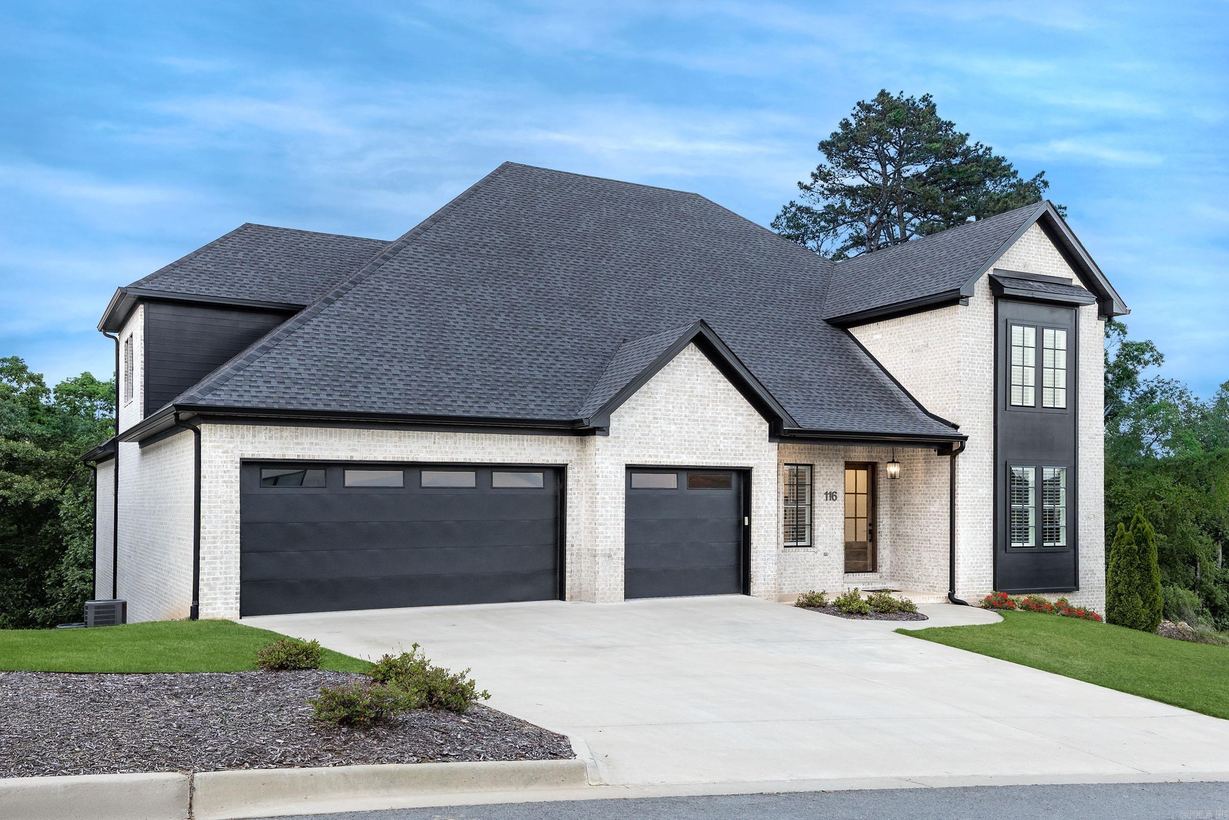CHENAL VALLEY "FALSTONE COURT" - Residential