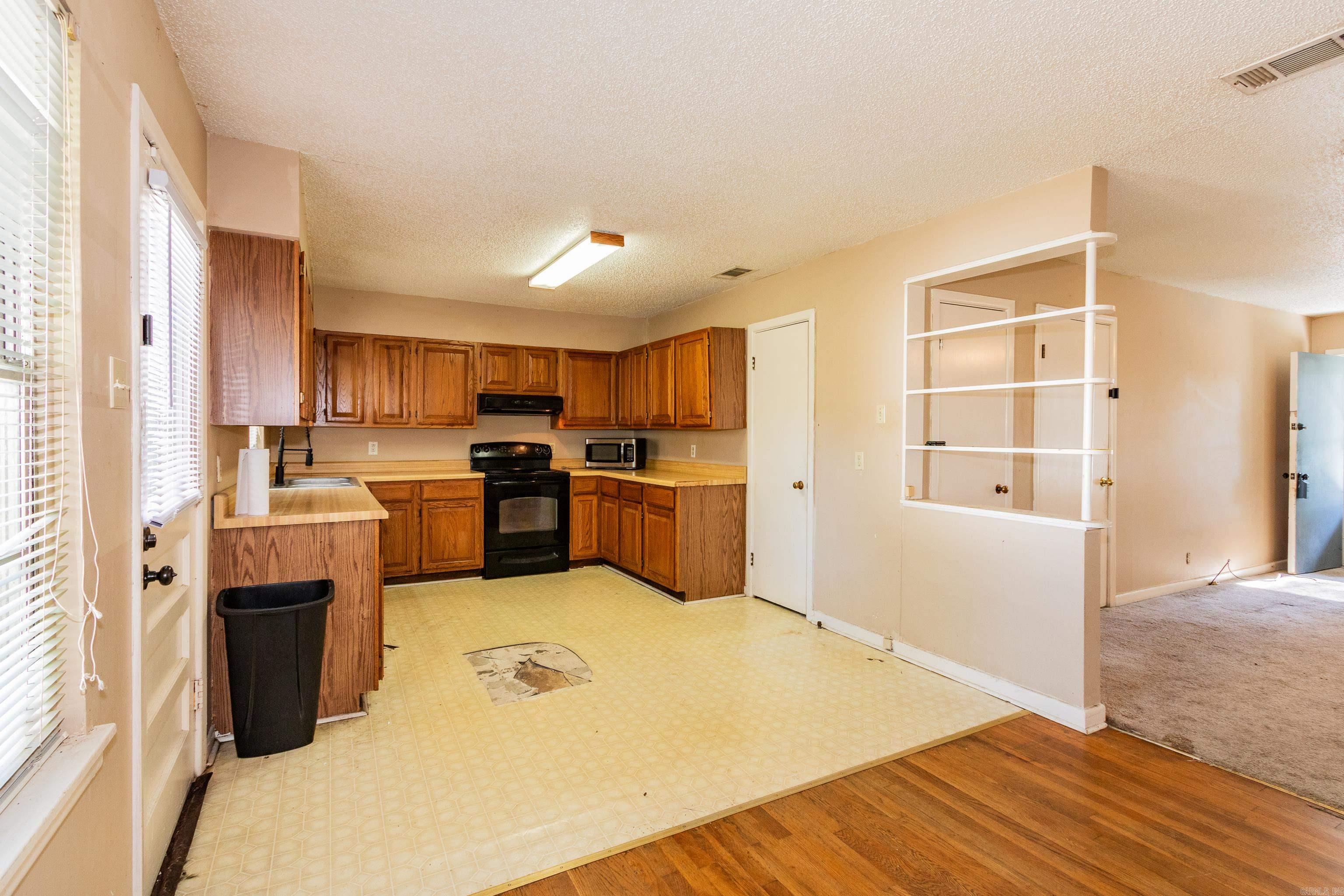 Keaton WW 2nd - Residential