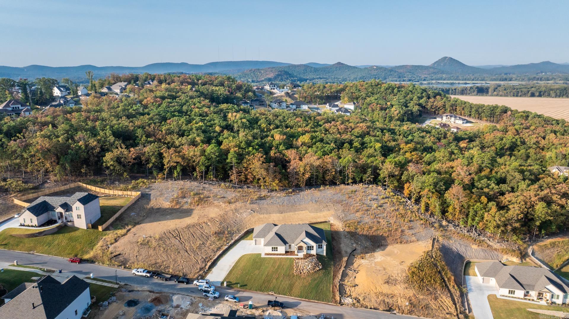 MAUMELLE VALLEY ESTATES - Residential