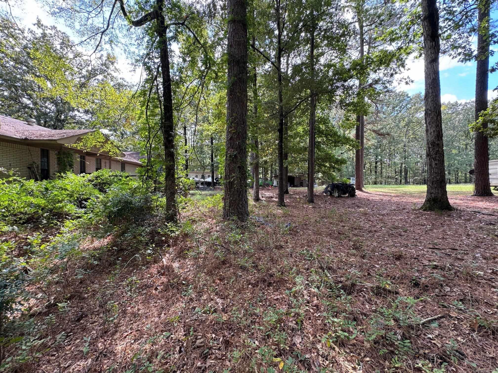 COUNTRY VILLAGE ESTATES - Residential