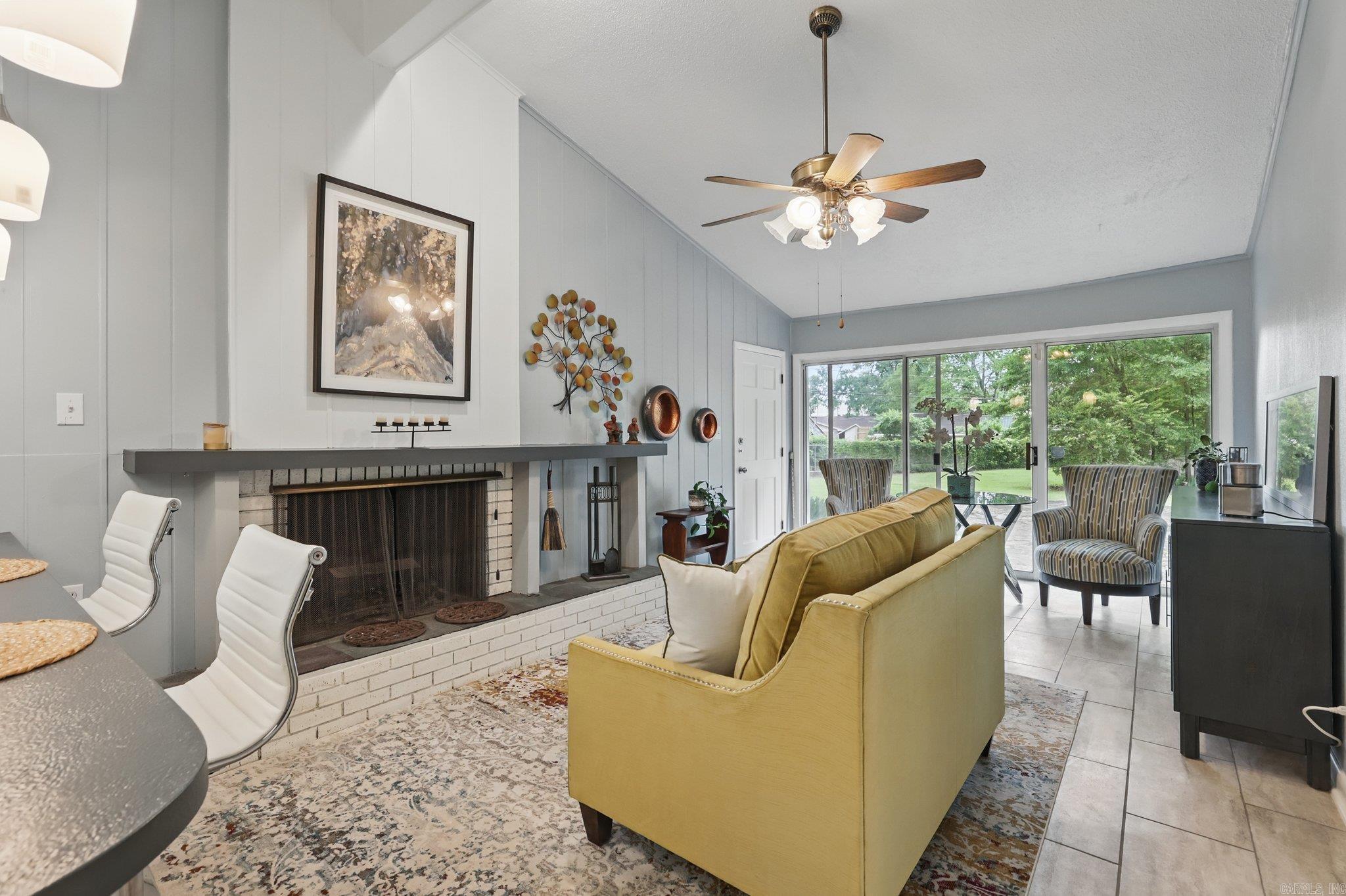 BRIARWOOD - Residential