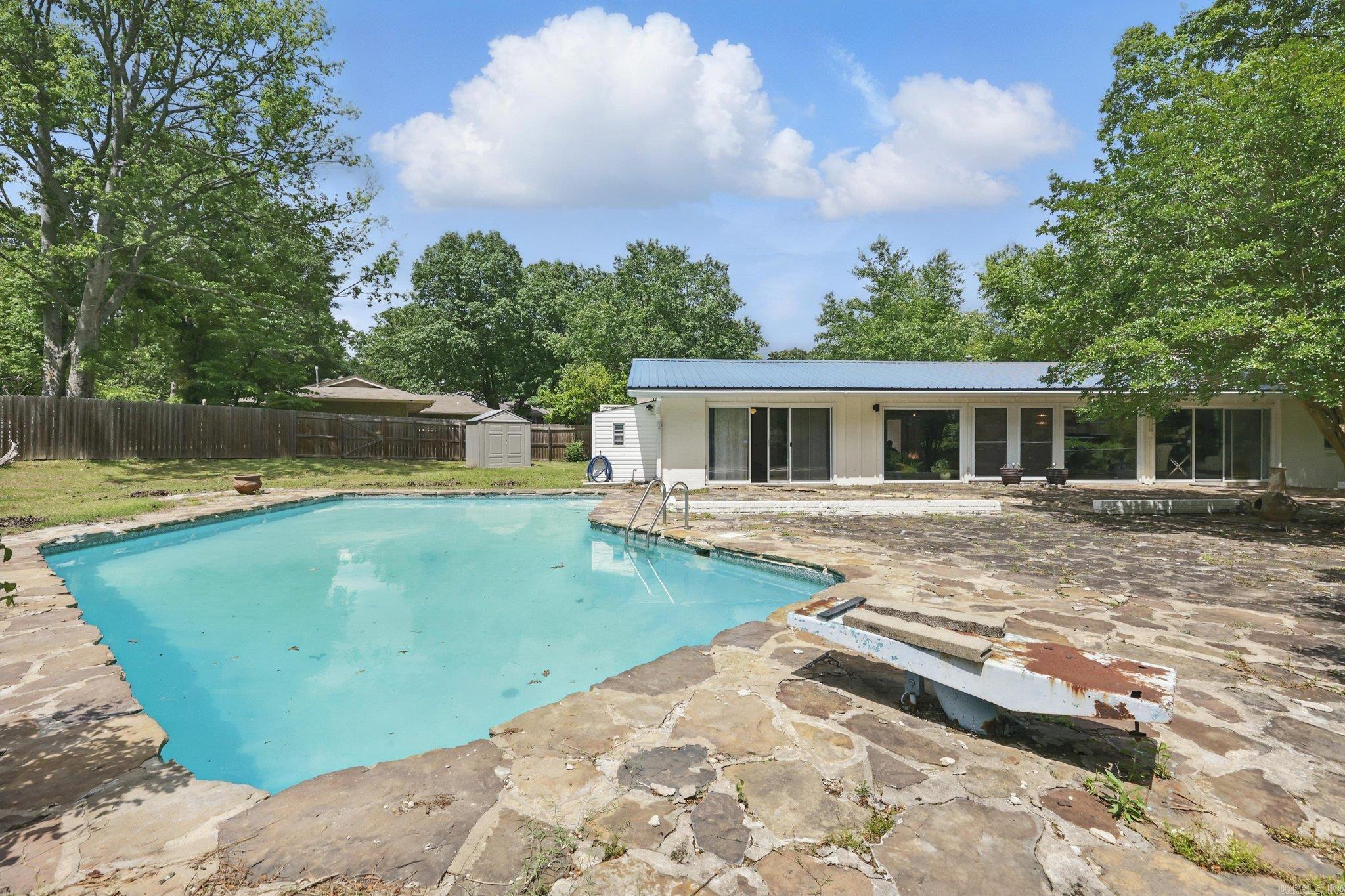 BRIARWOOD - Residential