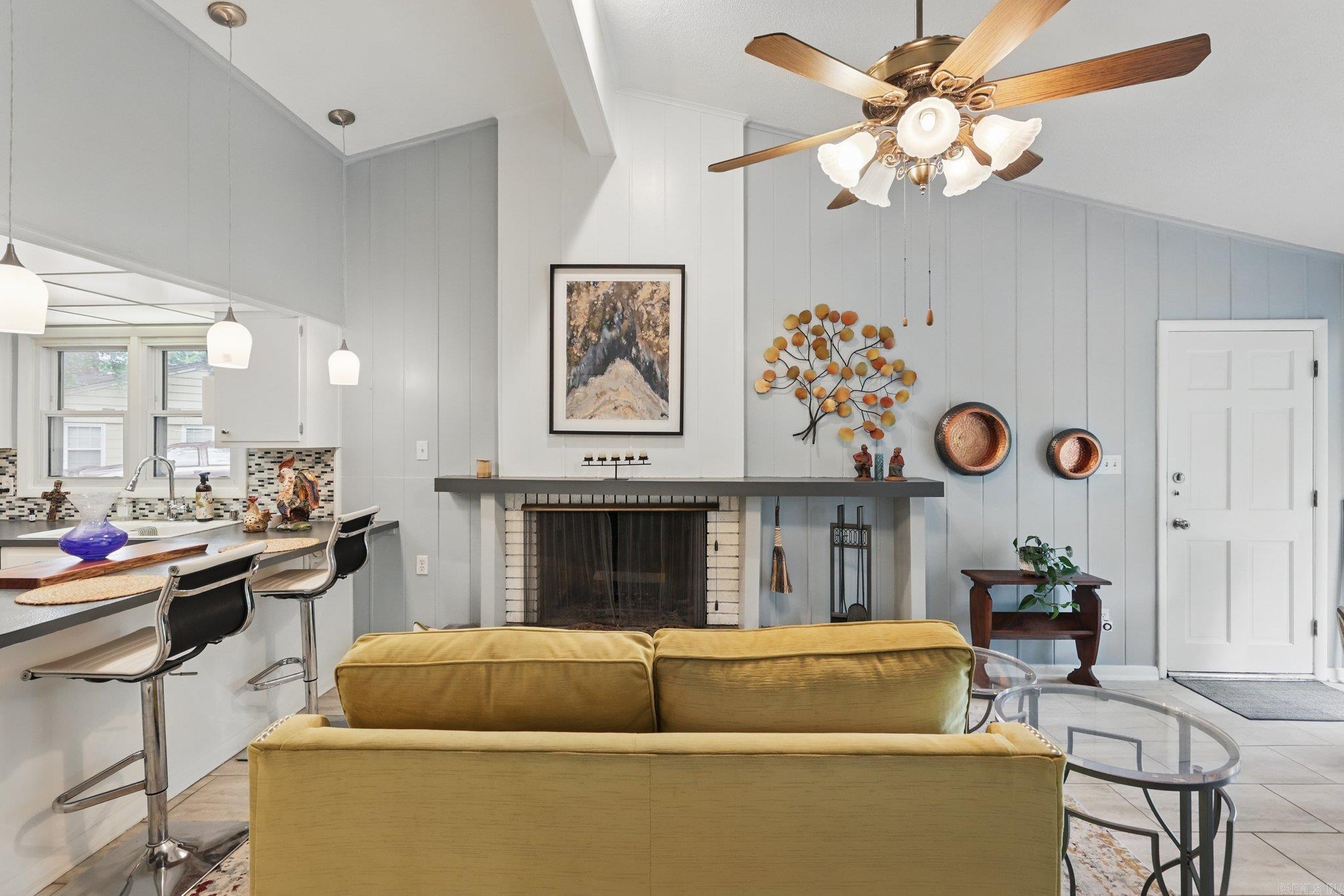 BRIARWOOD - Residential