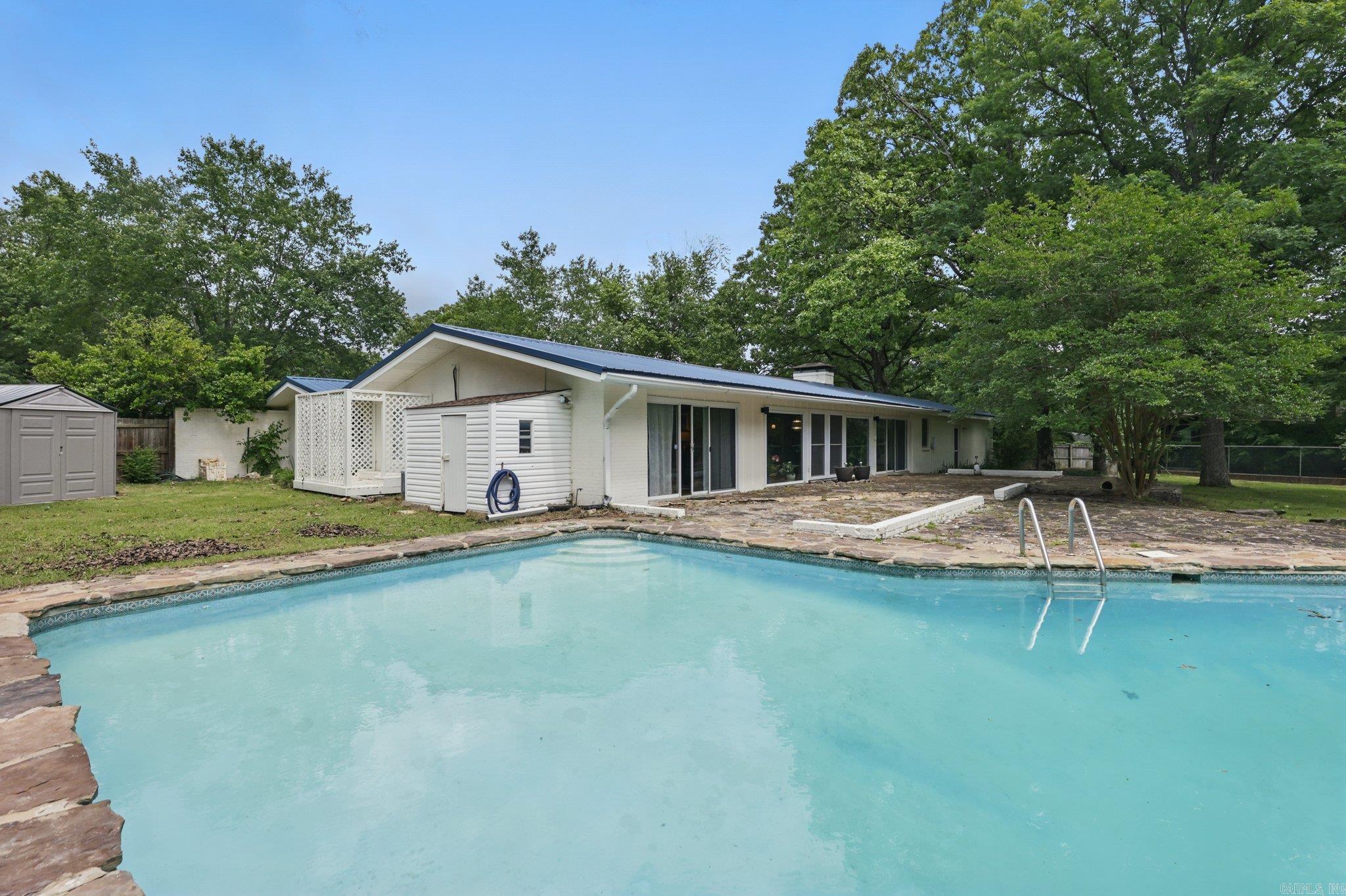 BRIARWOOD - Residential