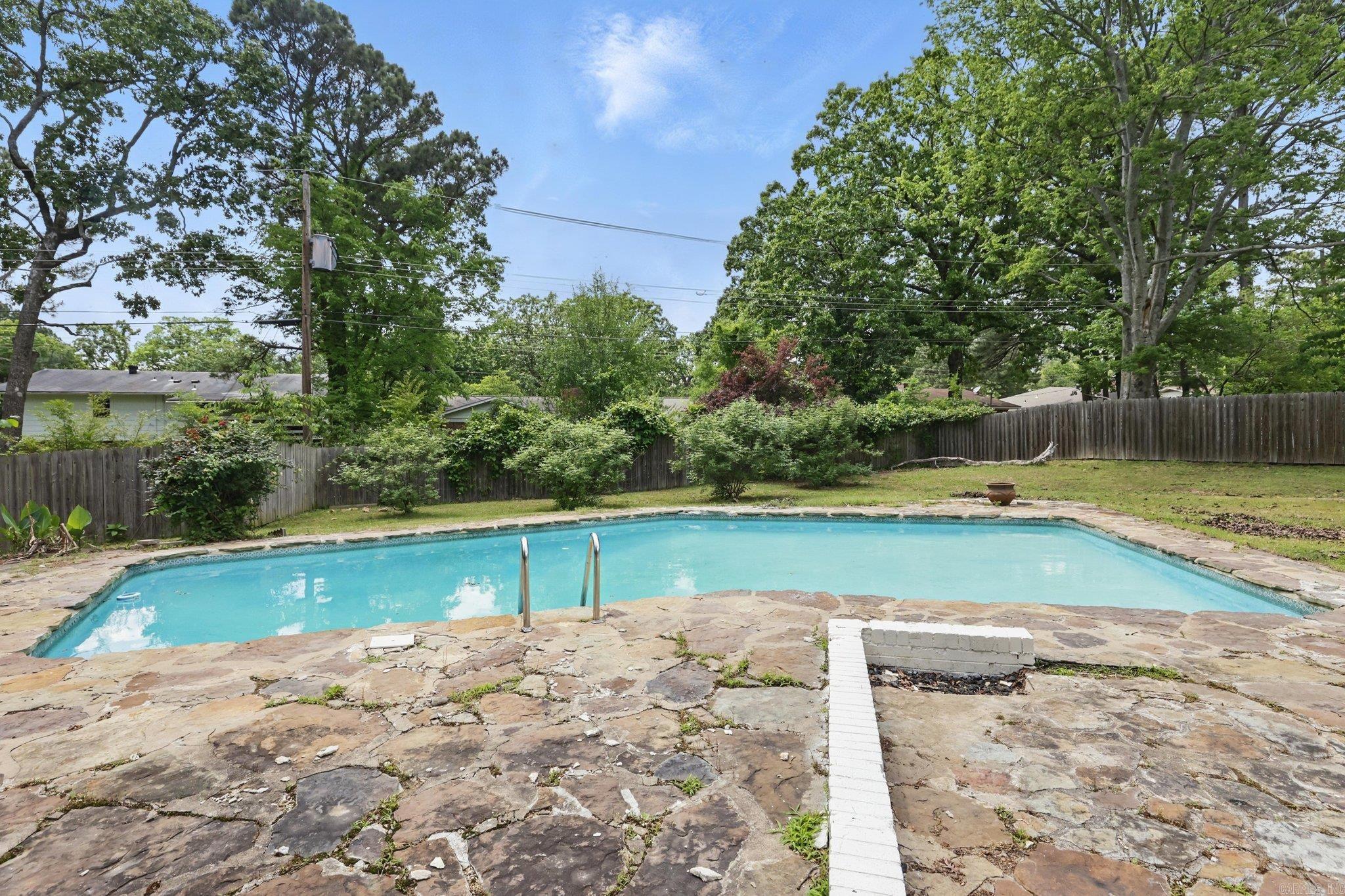 BRIARWOOD - Residential