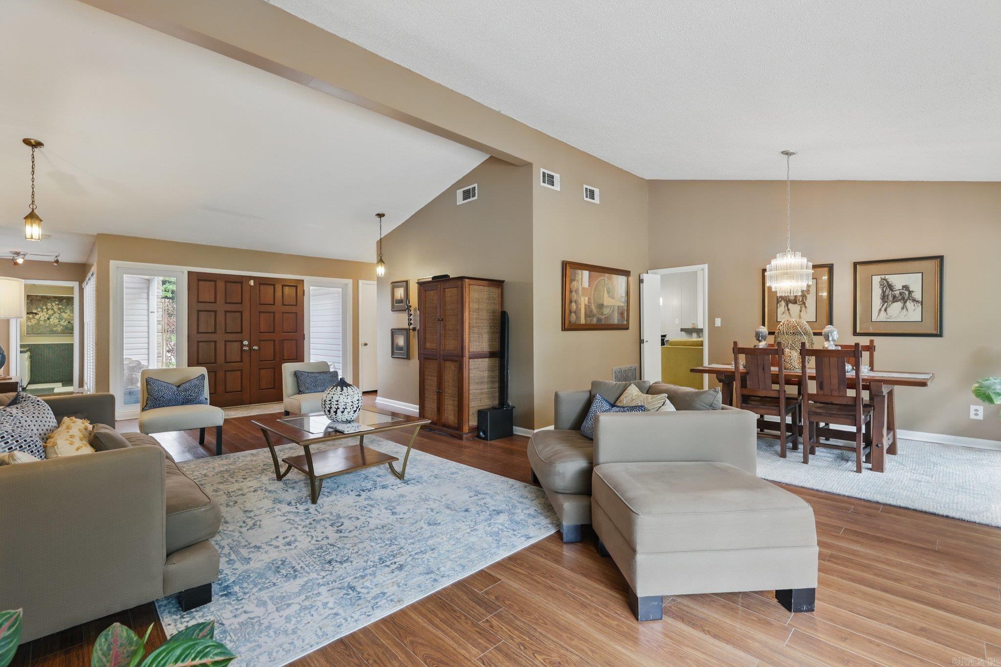 BRIARWOOD - Residential