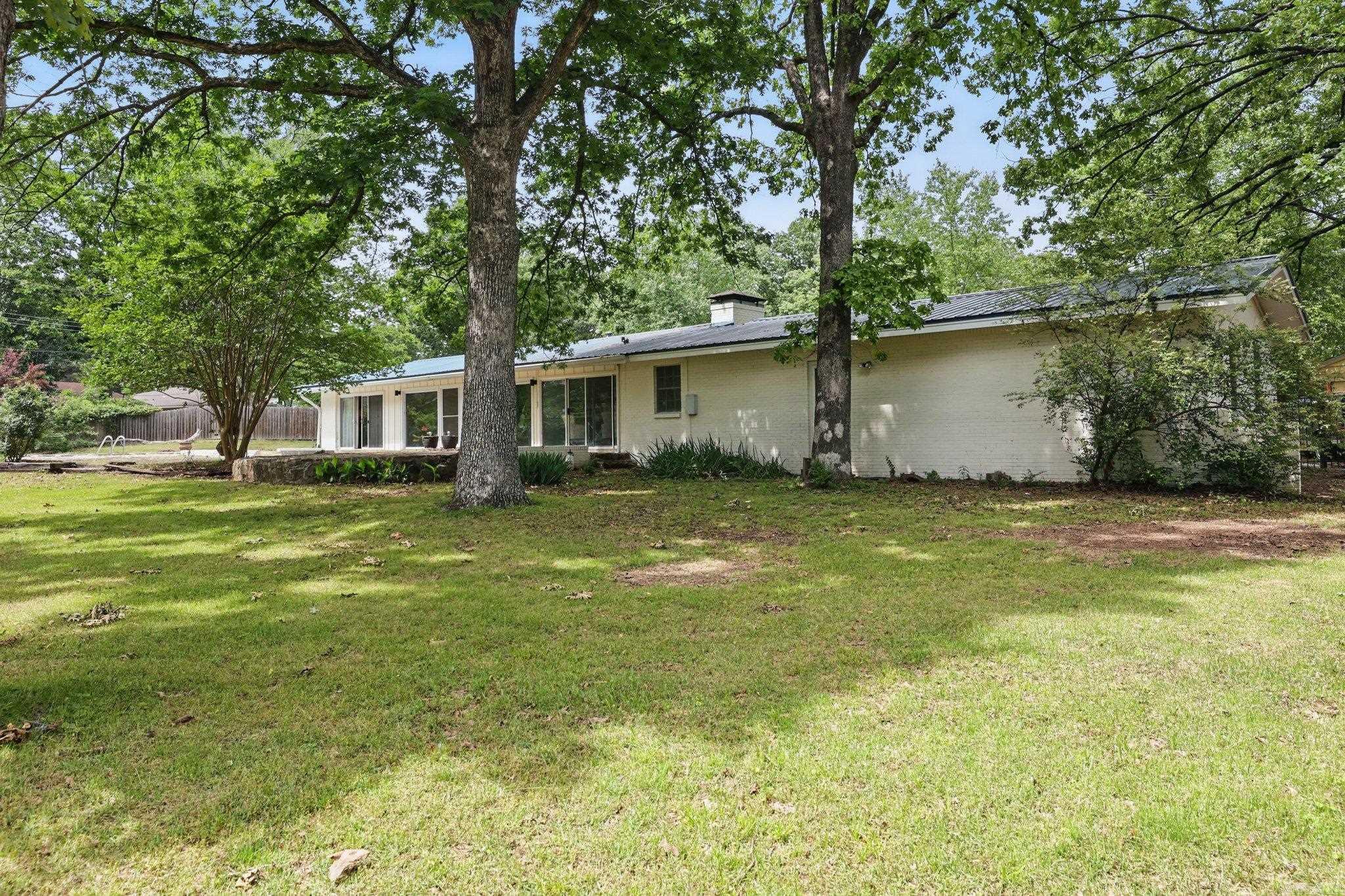 BRIARWOOD - Residential