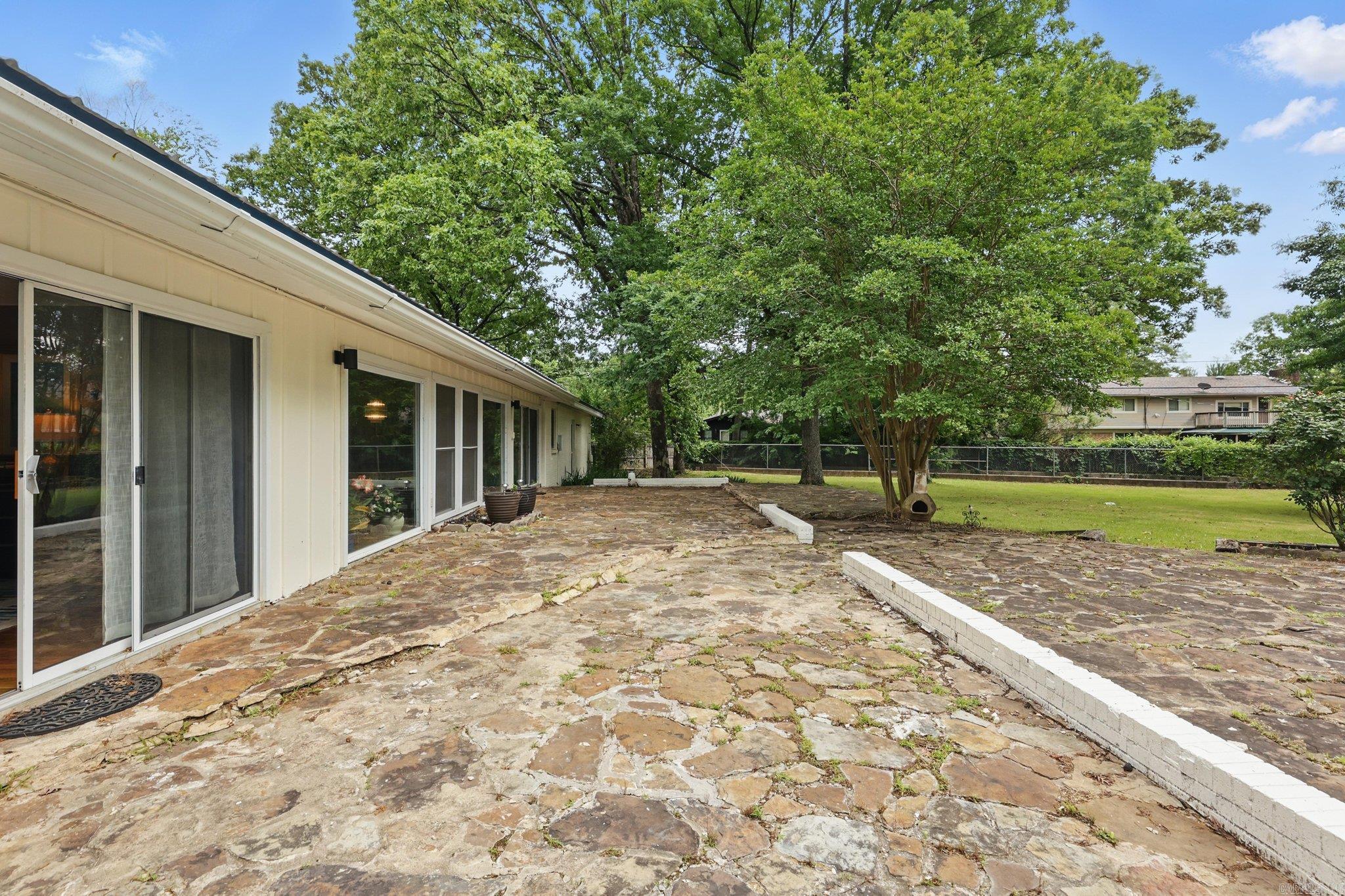 BRIARWOOD - Residential