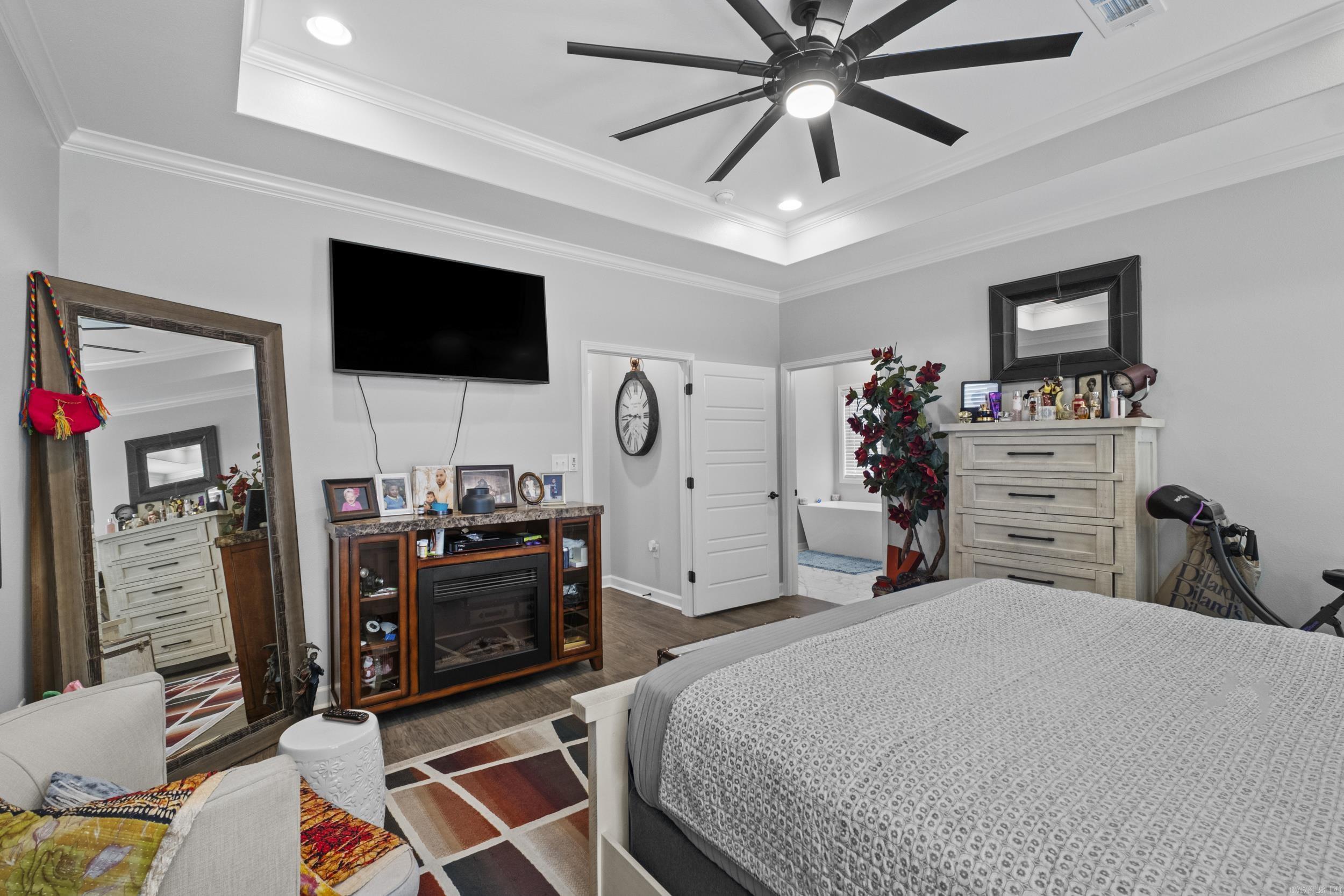 WANDERING RIDGE - Residential