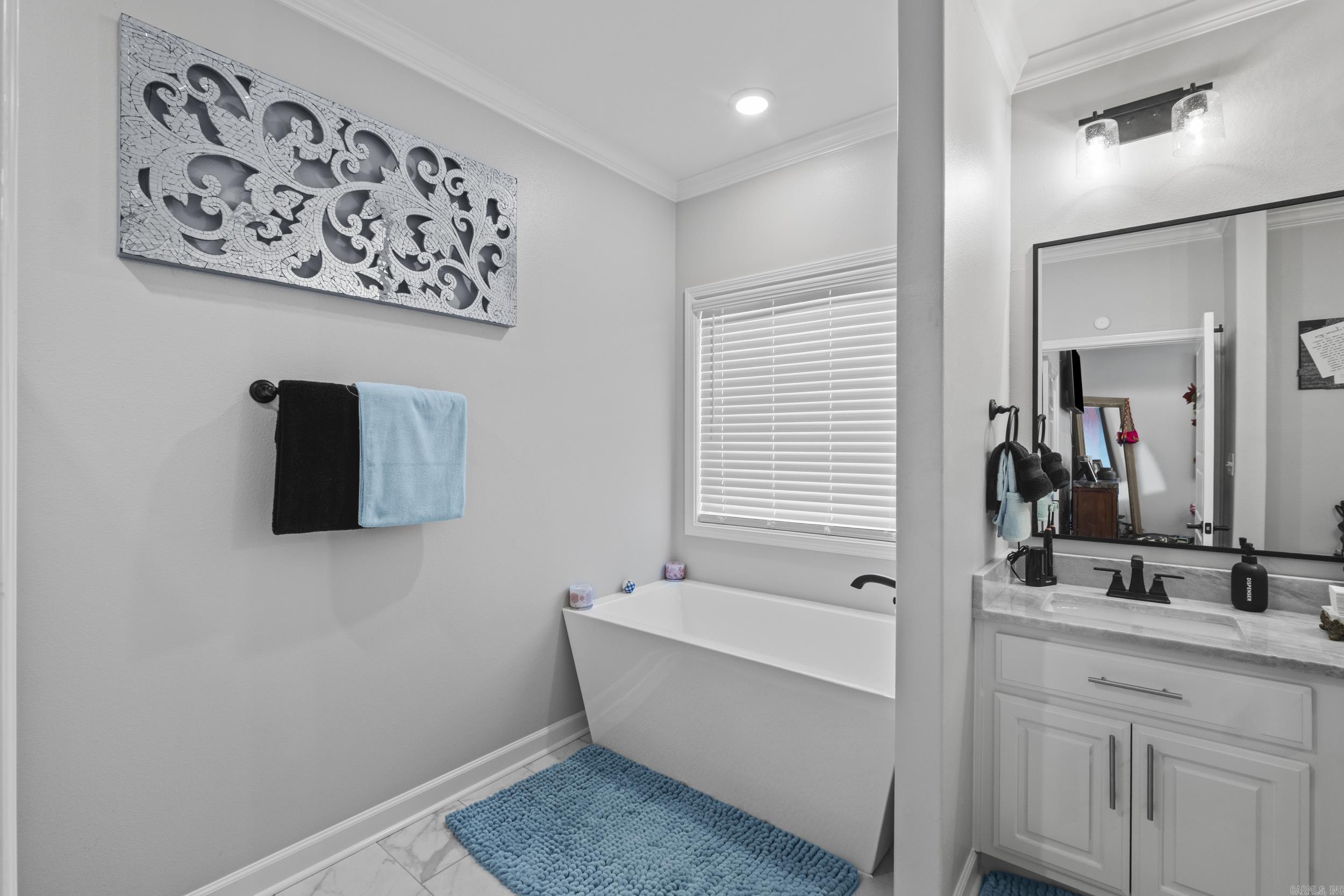 WANDERING RIDGE - Residential