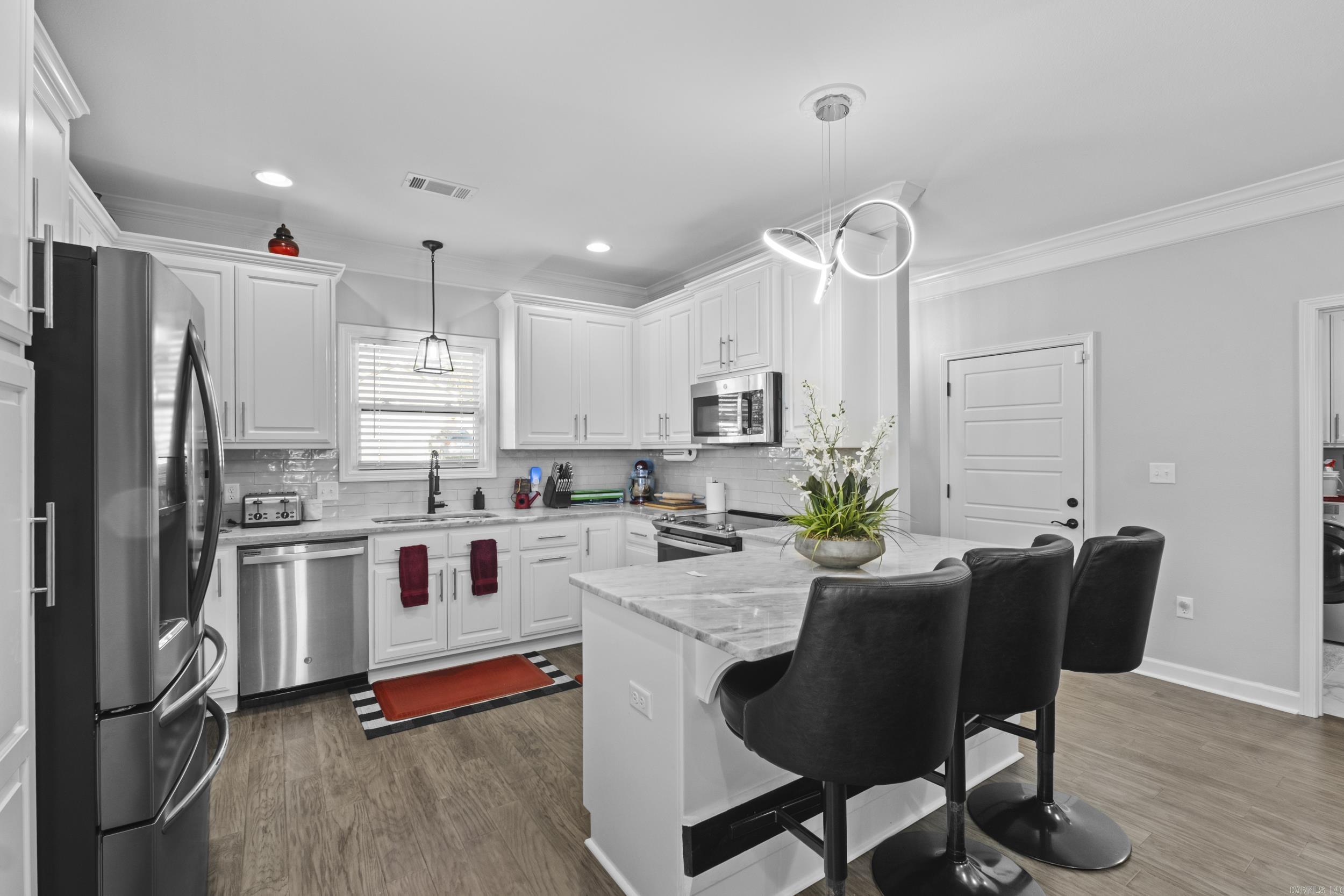 WANDERING RIDGE - Residential