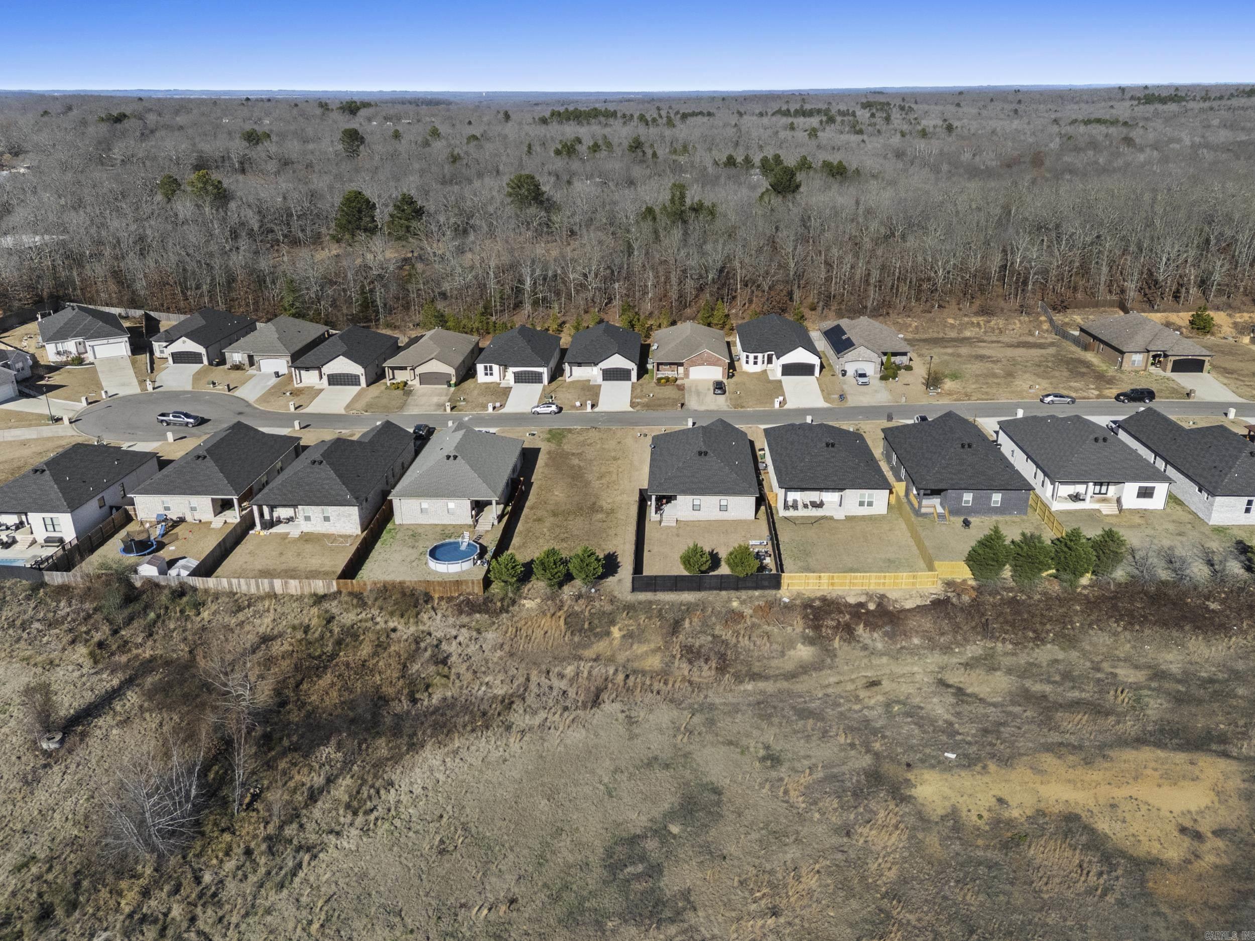 WANDERING RIDGE - Residential