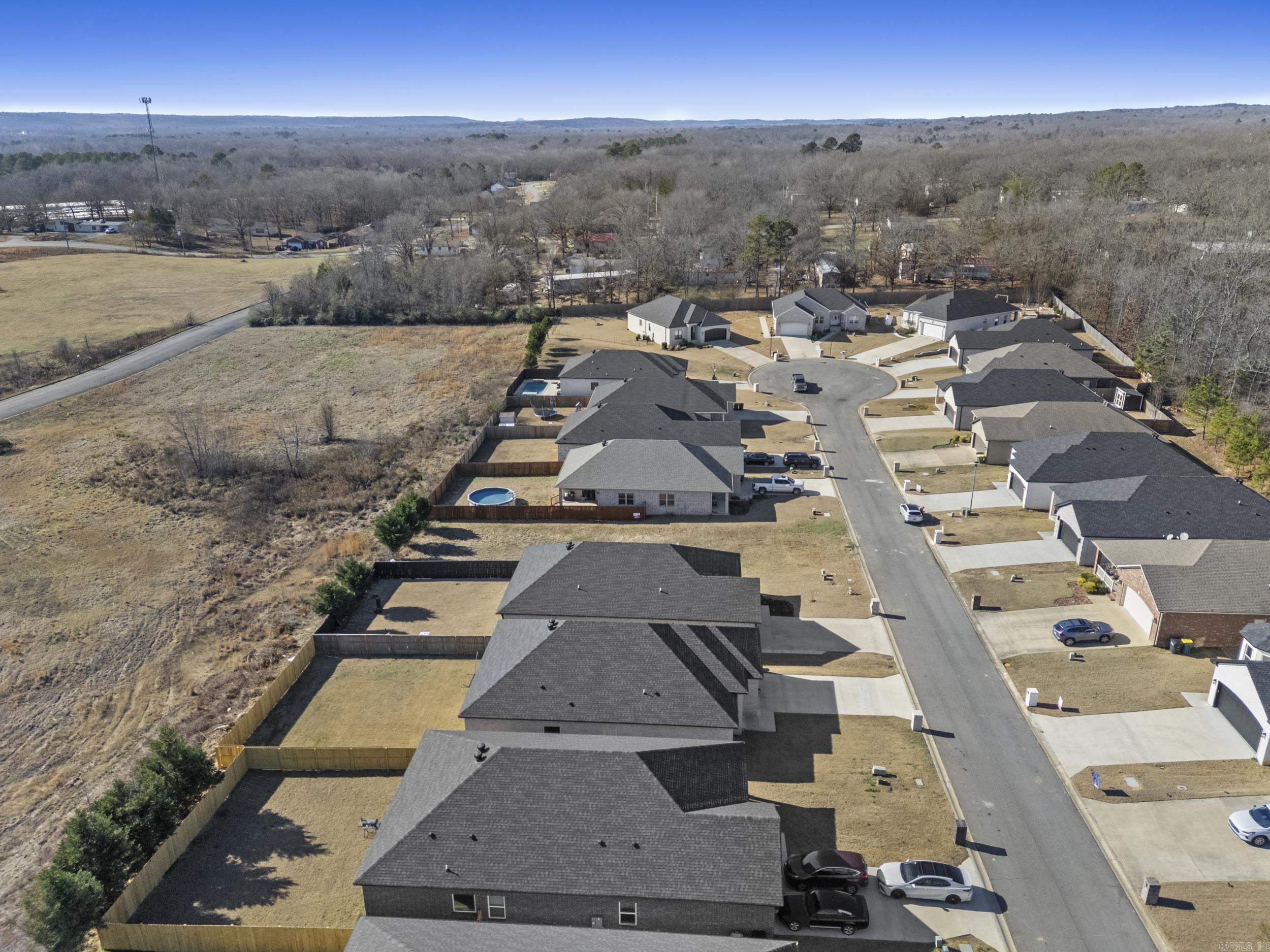 WANDERING RIDGE - Residential