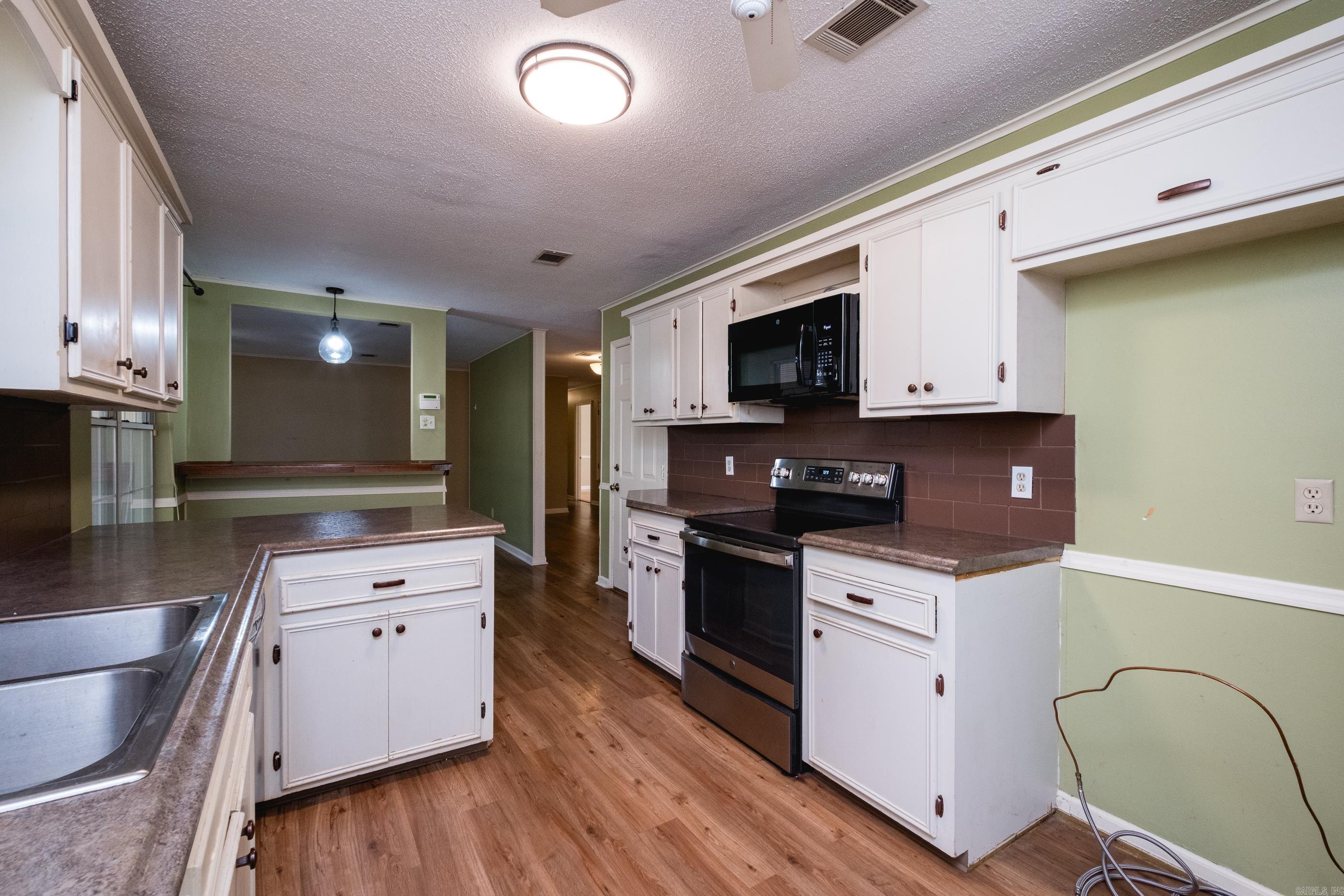 COLONY PLACE - Residential