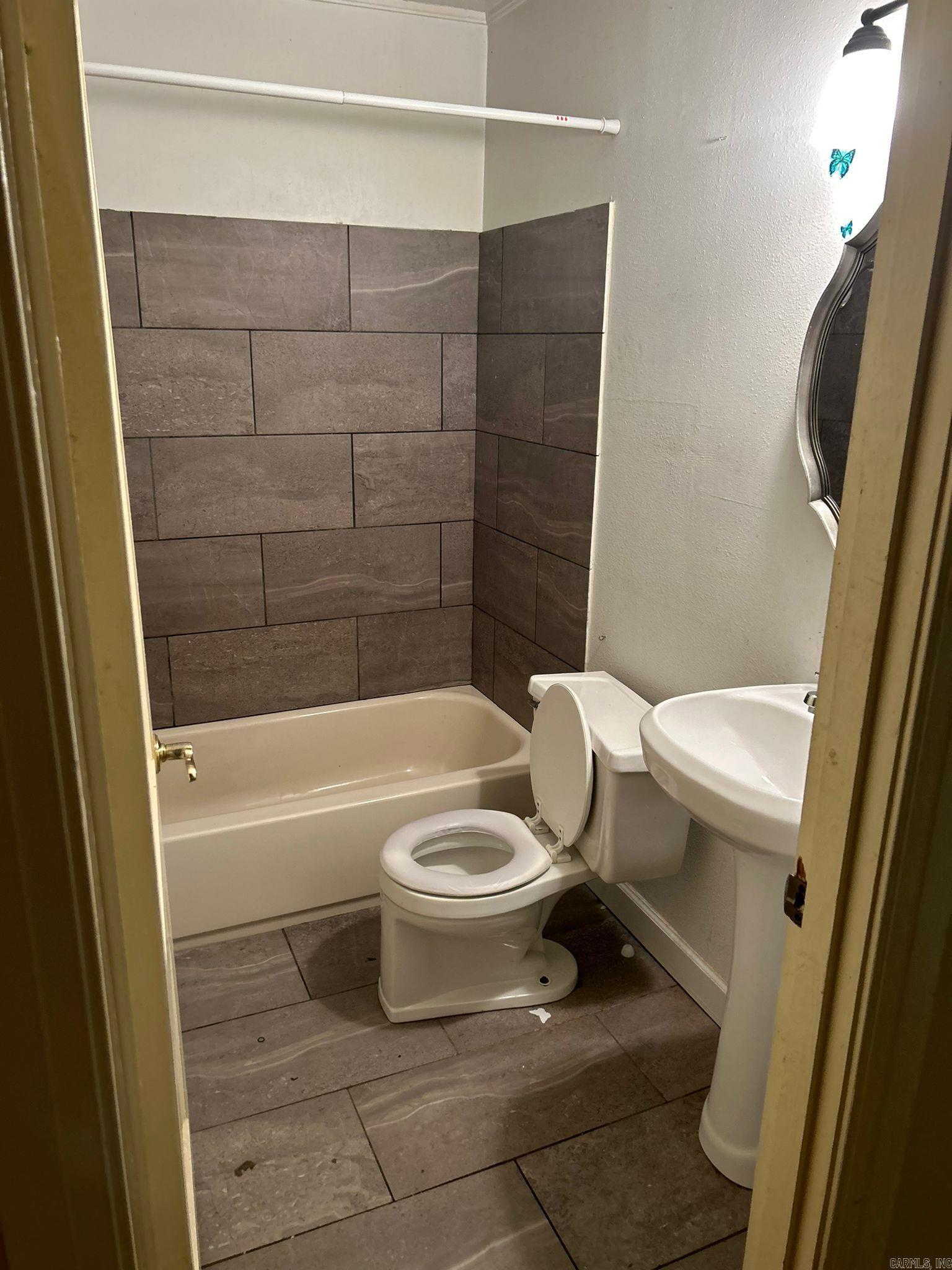 nil - Residential Lease