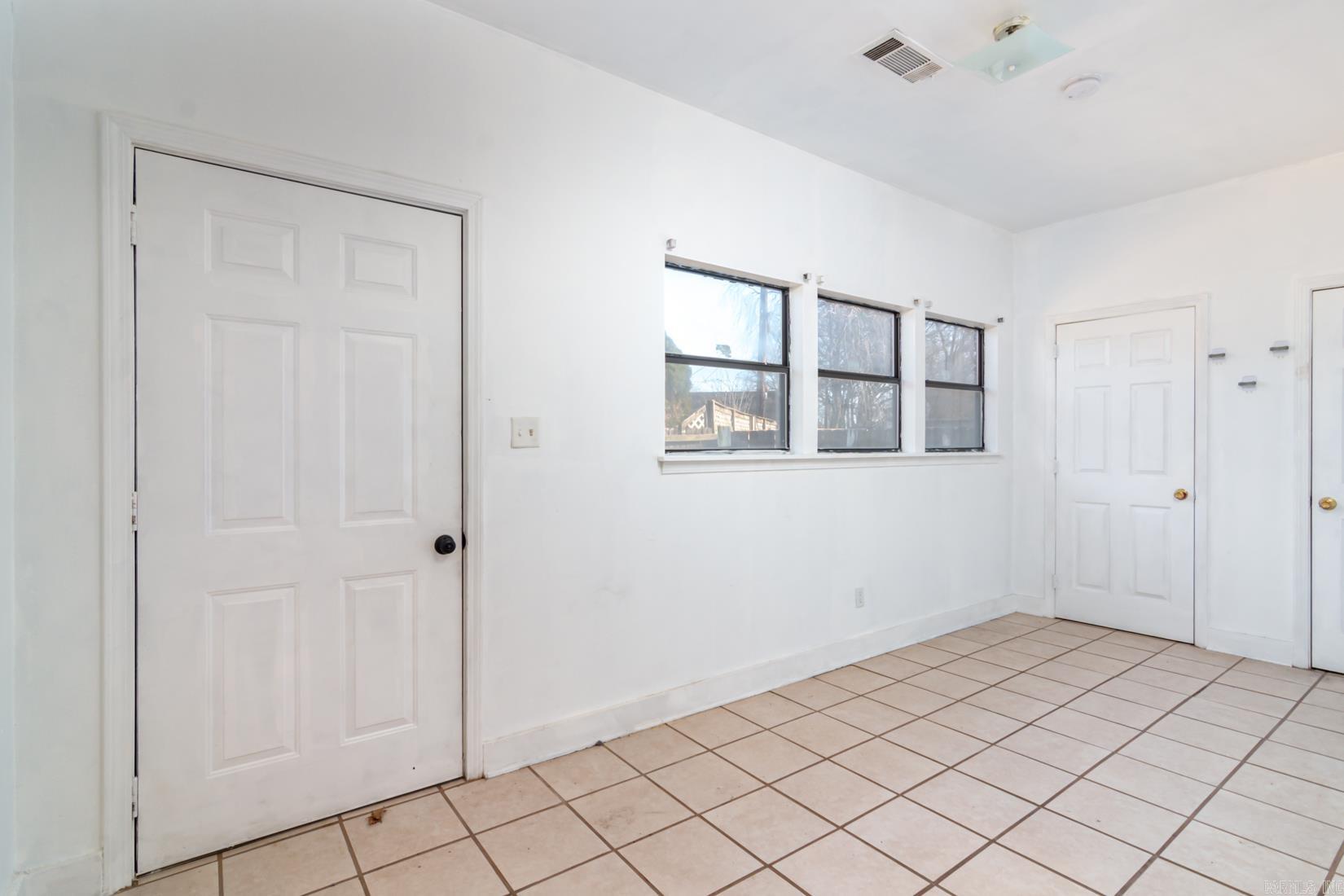 MELROSE PLACE ADDN - Residential