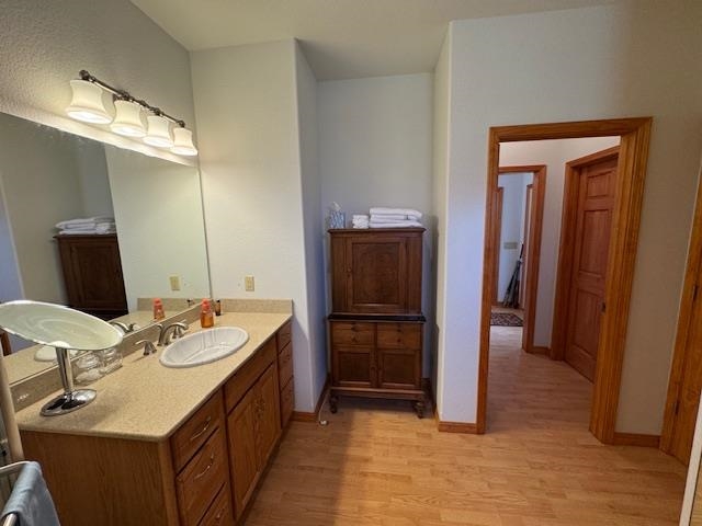 RIVER SIDE MEADOWS - Residential