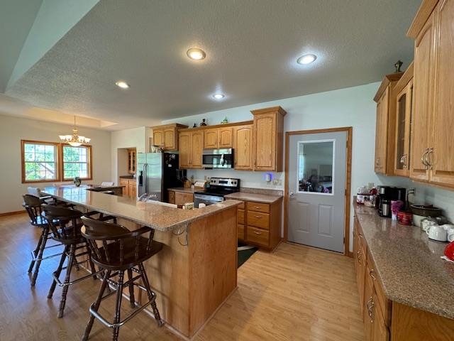 RIVER SIDE MEADOWS - Residential