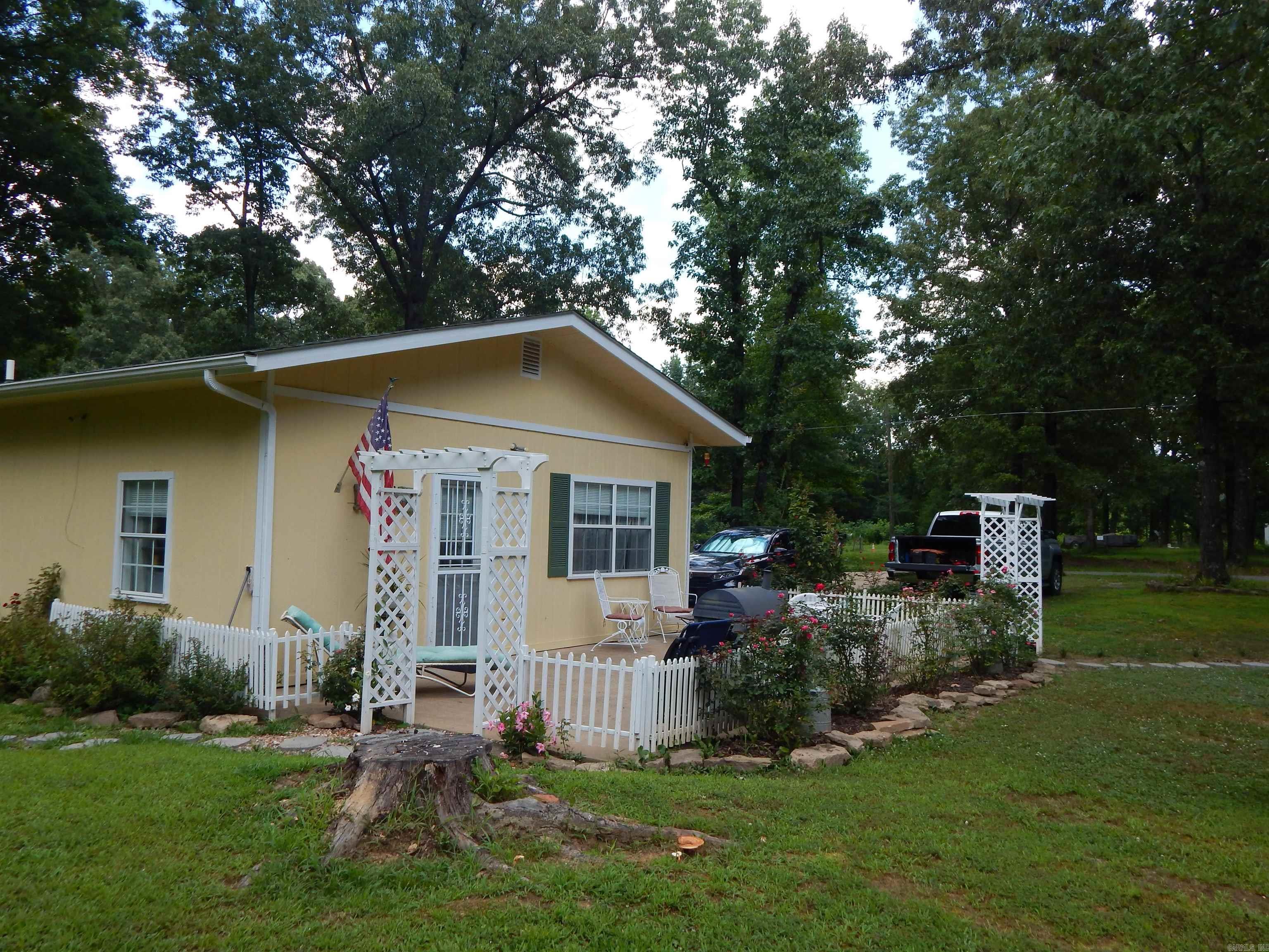 VALLEY OAKS - Residential