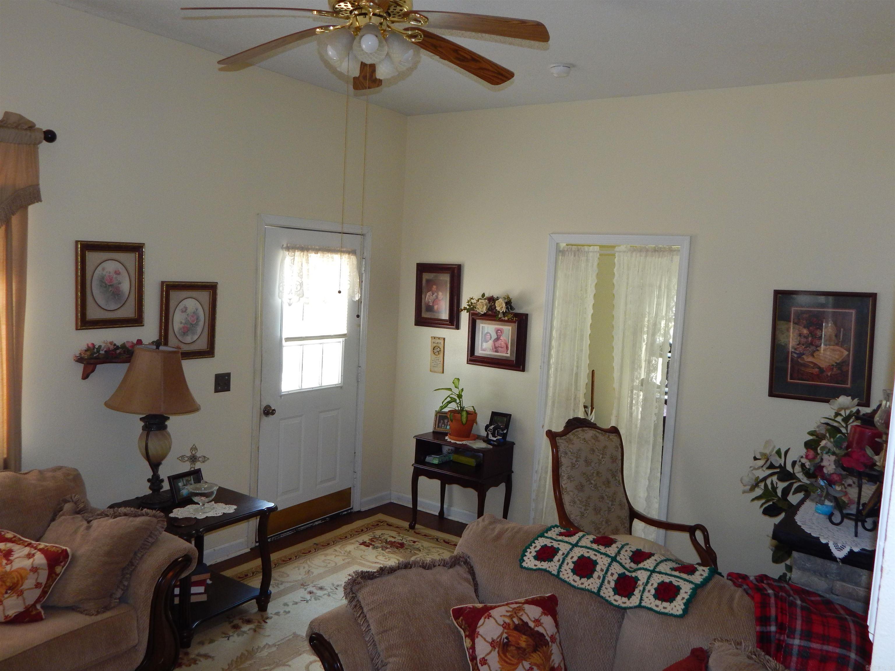 VALLEY OAKS - Residential