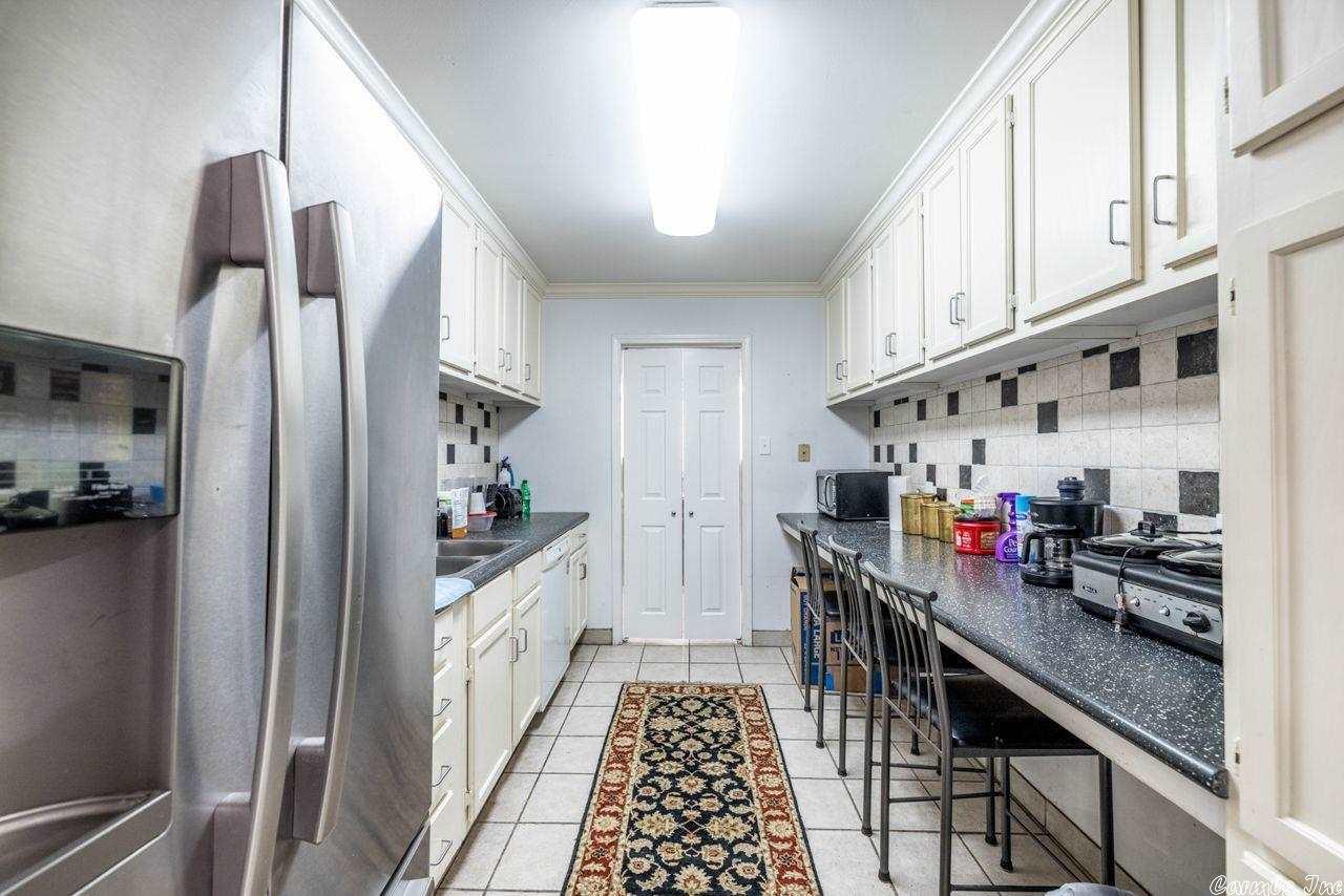 Woodland Hills - Commercial Sale