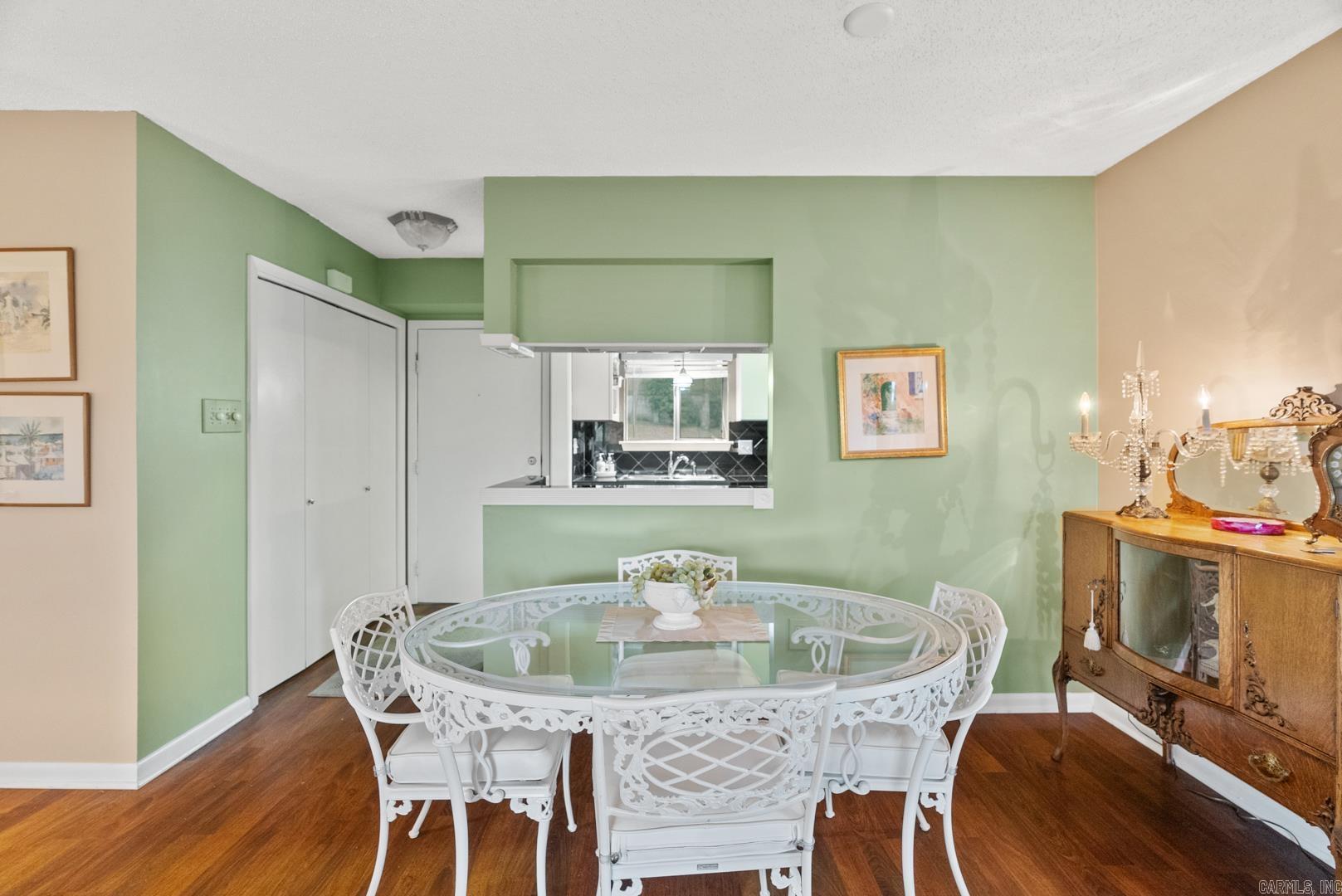 Forest Hills Condos - Residential Lease