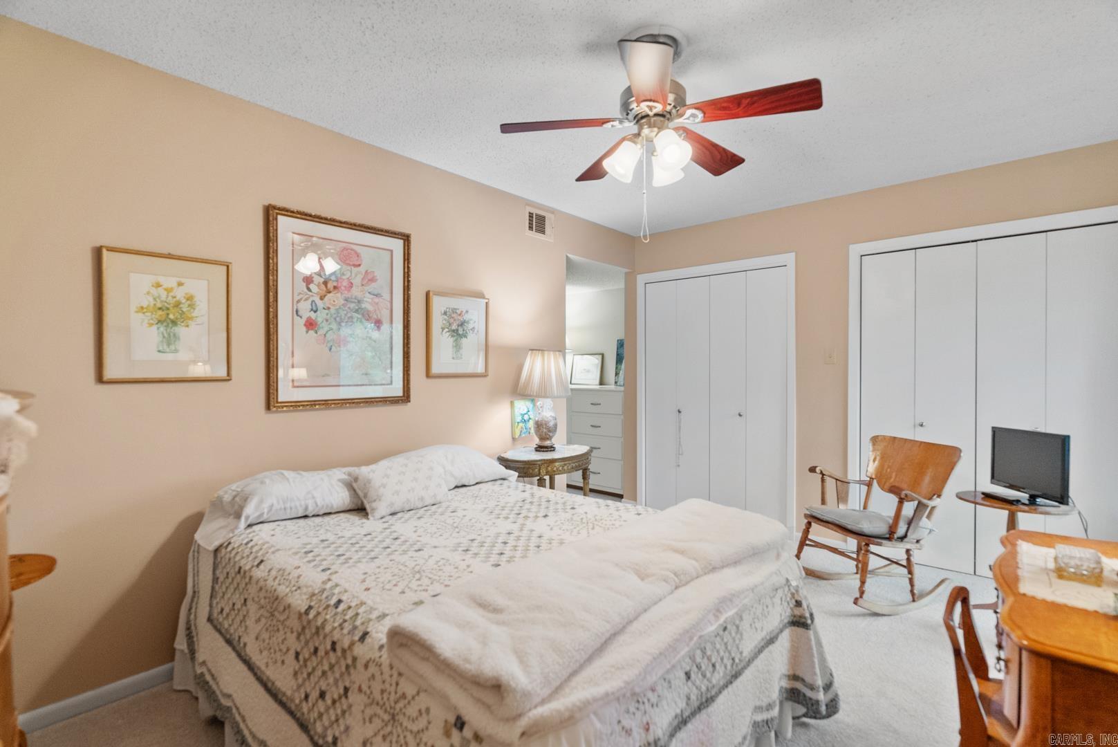 Forest Hills Condos - Residential Lease