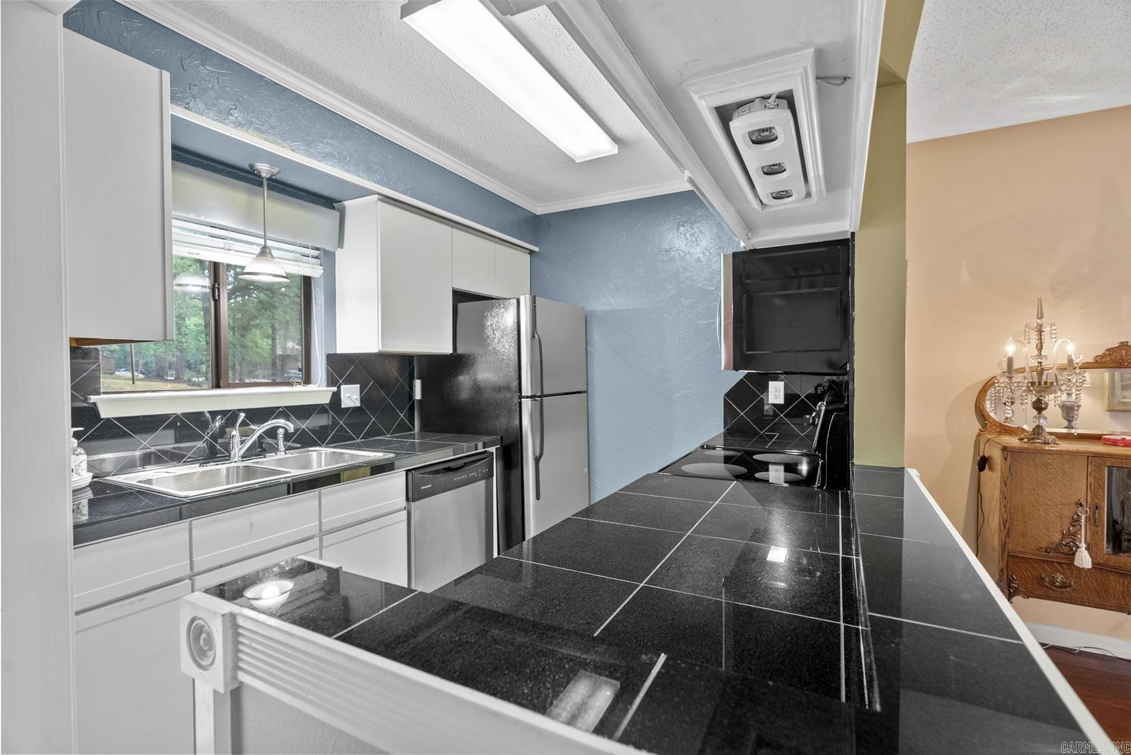 Forest Hills Condos - Residential Lease