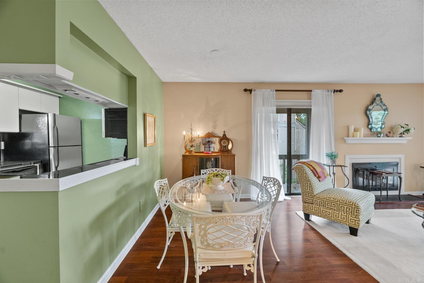 Forest Hills Condos - Residential Lease