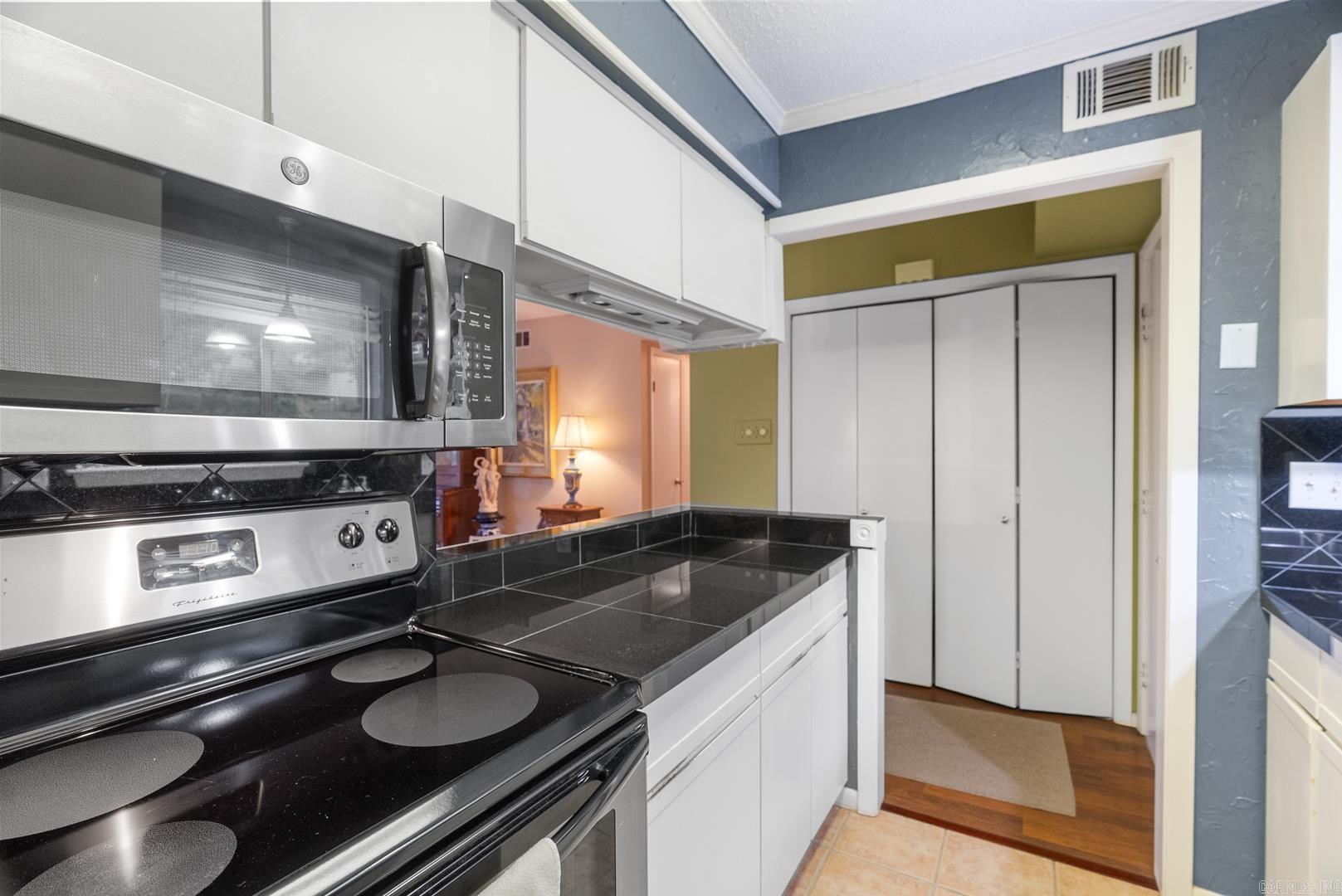 Forest Hills Condos - Residential Lease