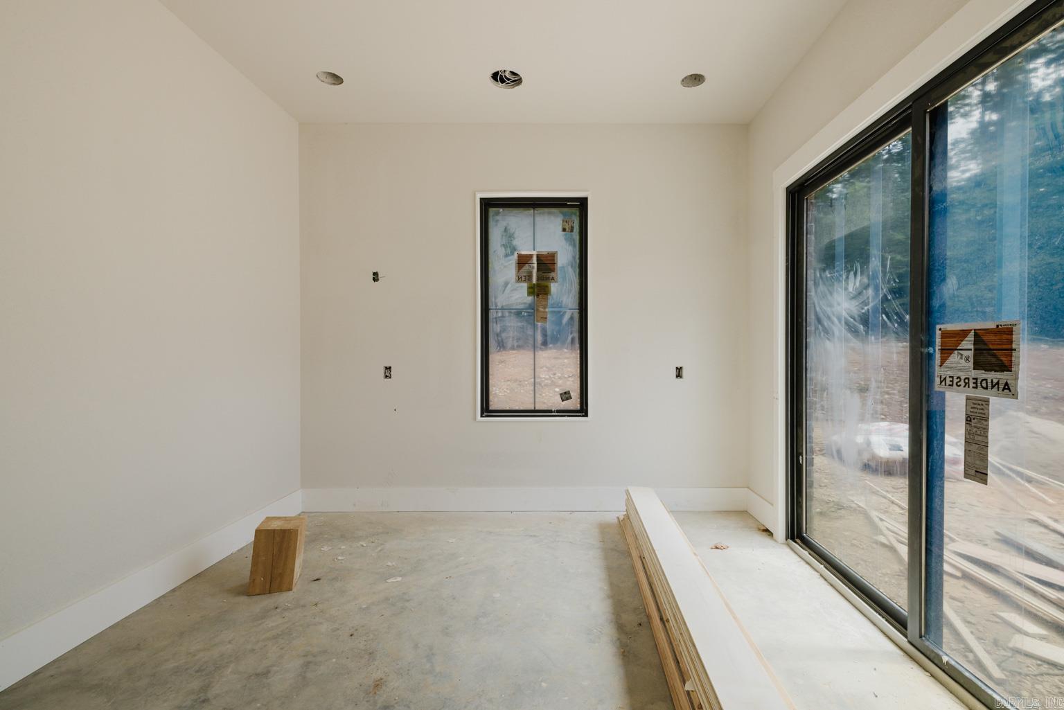 HAZEL OAK - Residential