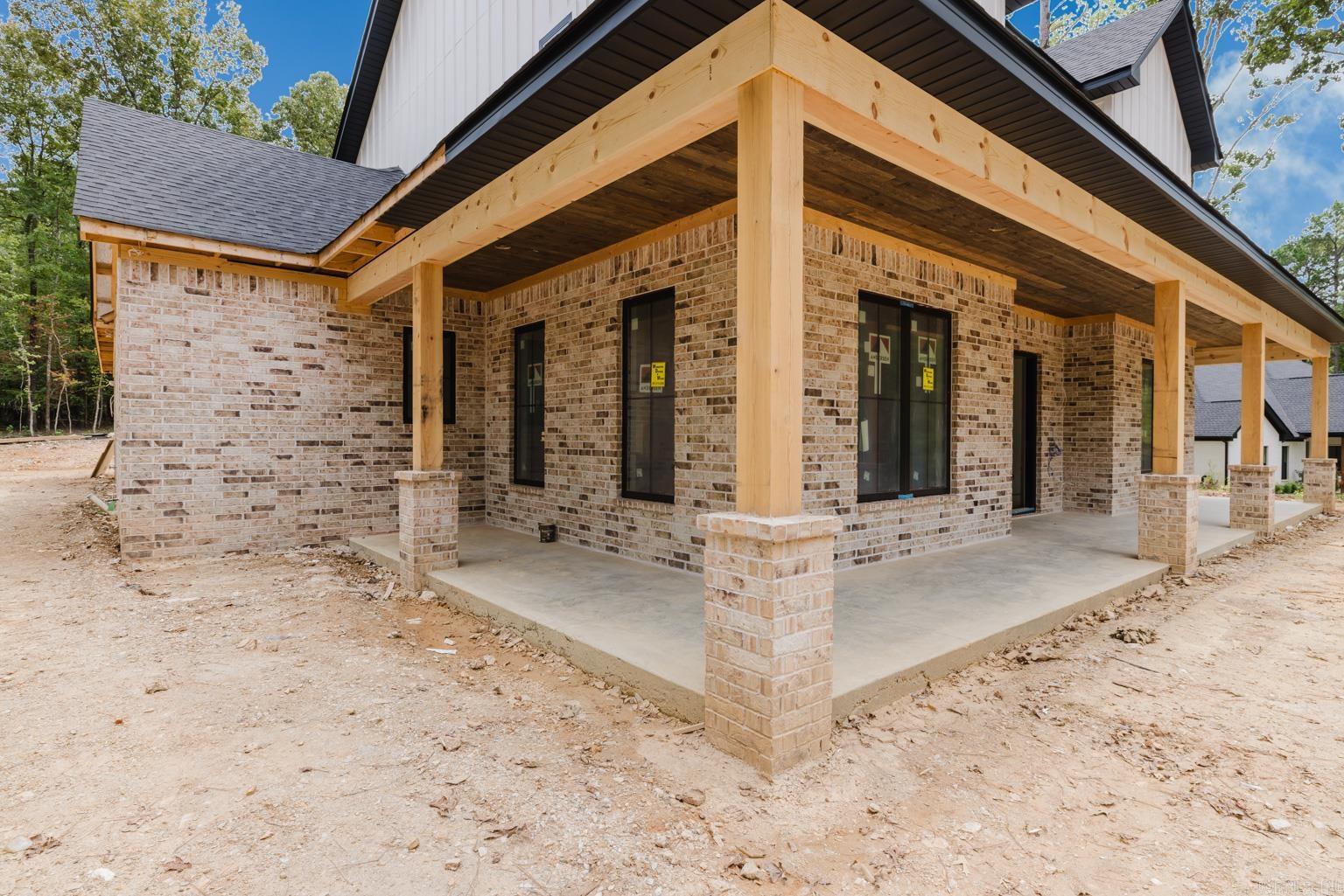 HAZEL OAK - Residential