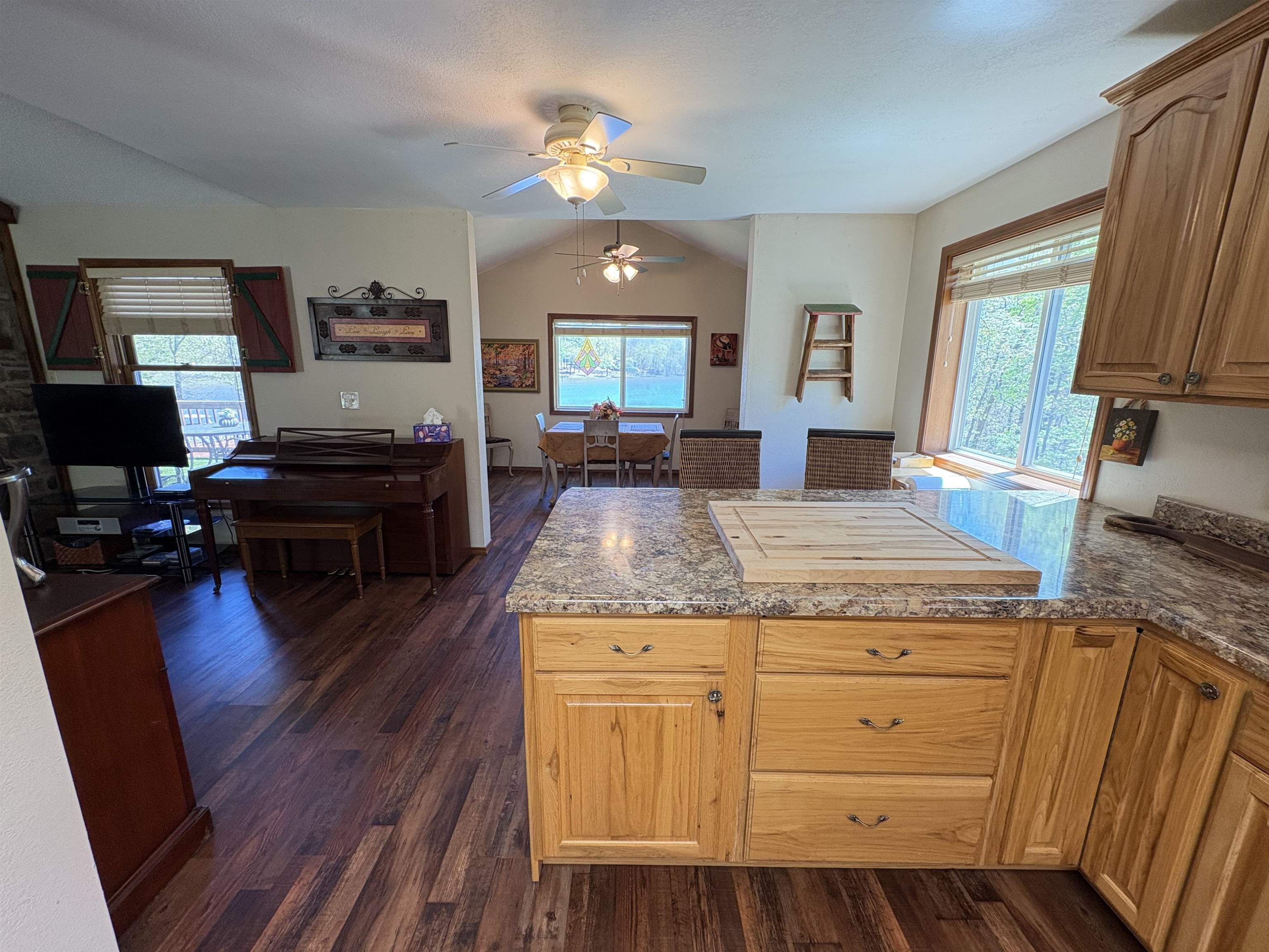 Navajo Third - Residential