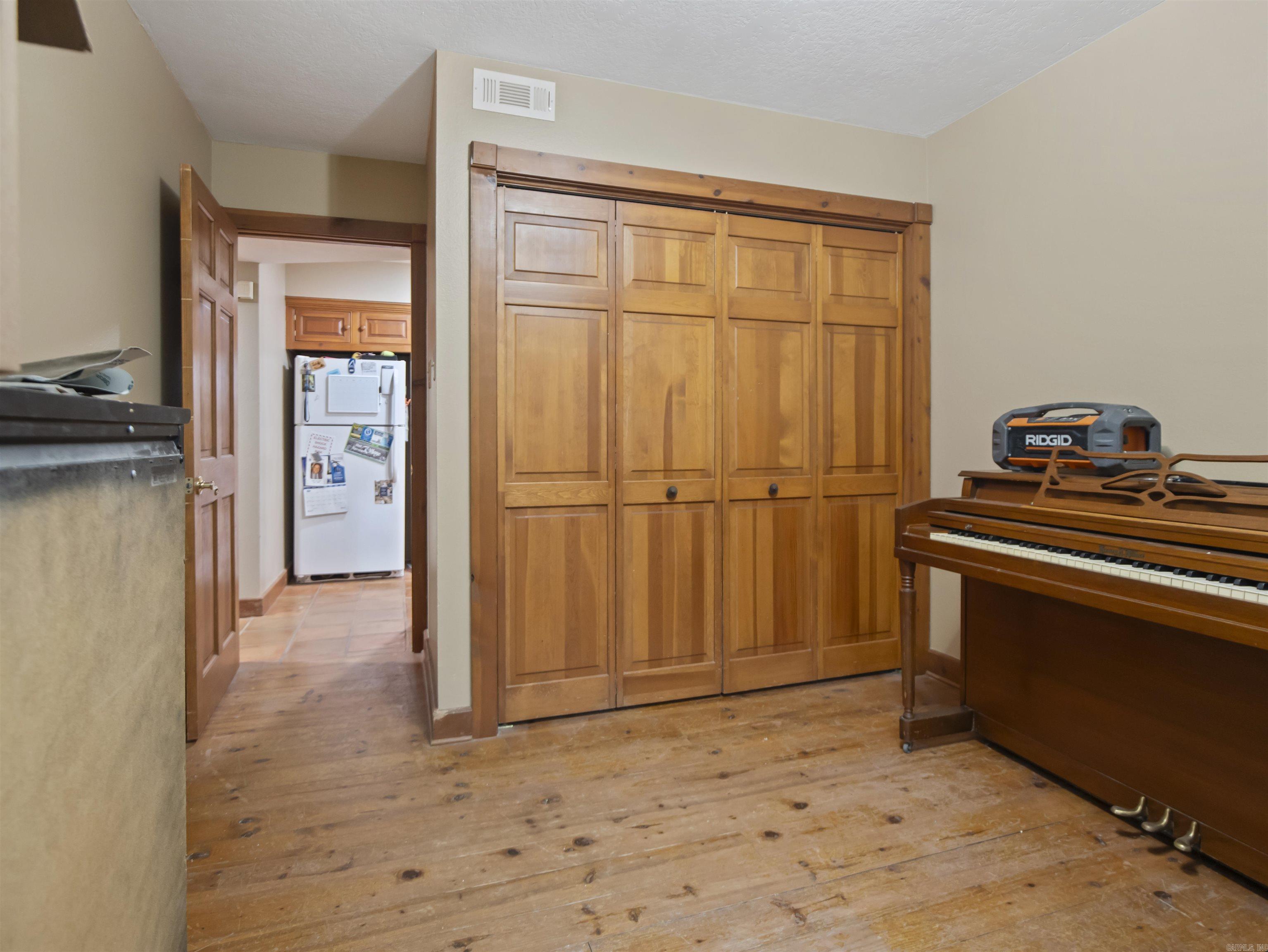 BURGOS - Residential