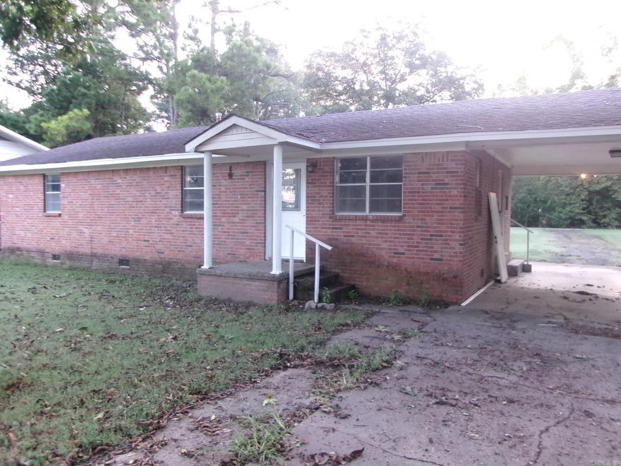 Vacant and ready for occupant. New front door, hardwood floors, new drywall and fresh paint. Seller paid $5500 towatd buyers closing costs.