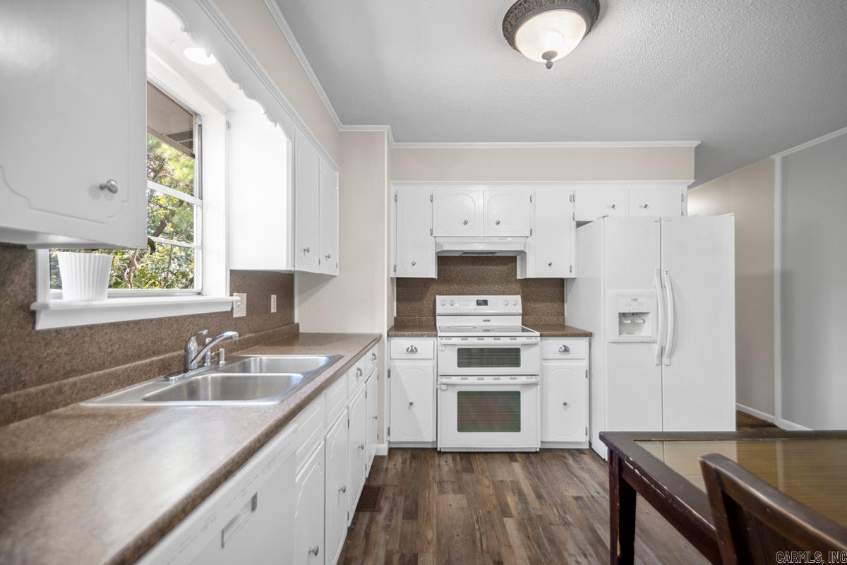 WALTON HEIGHTS - Residential