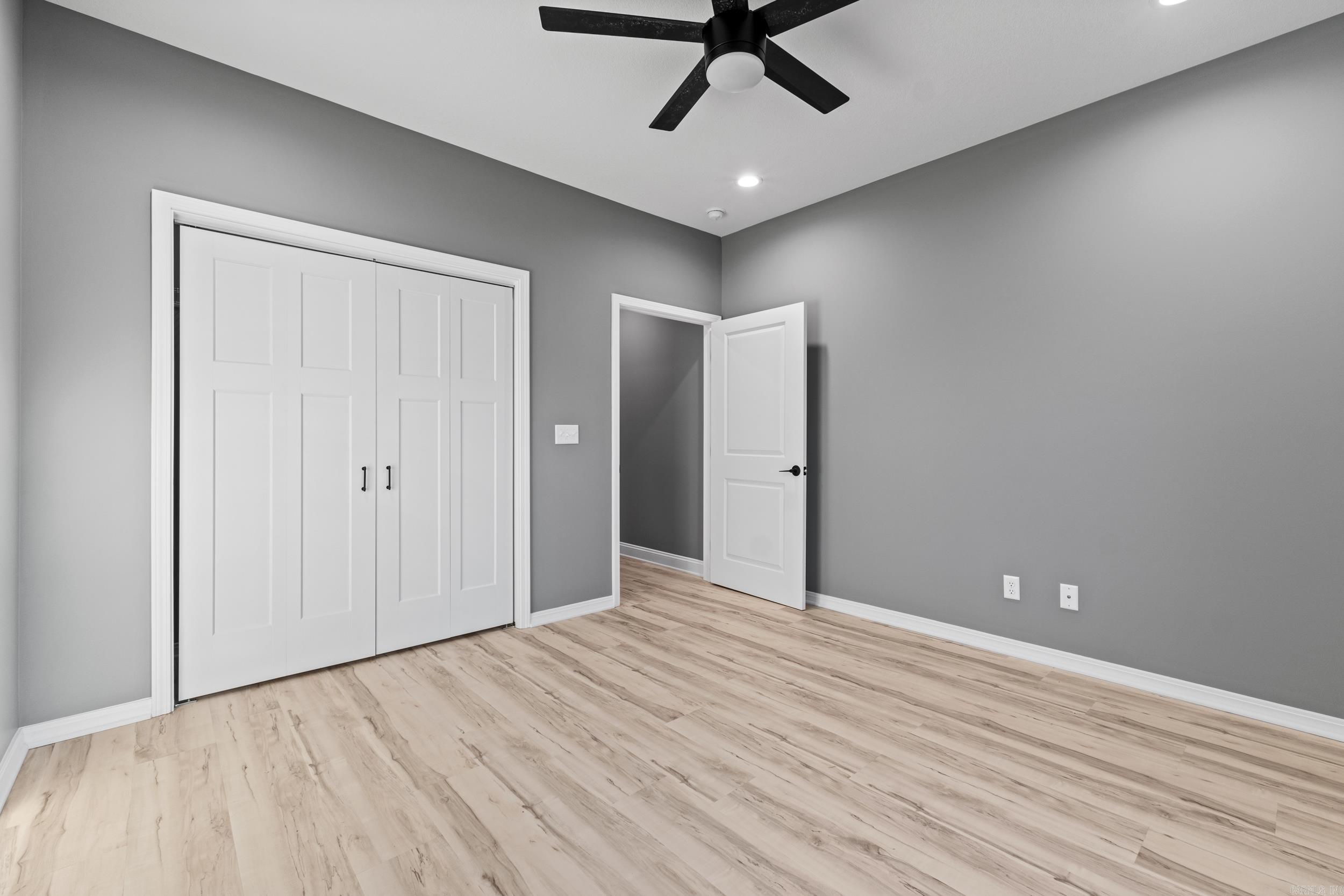 Delwood Manor 3rd - Residential