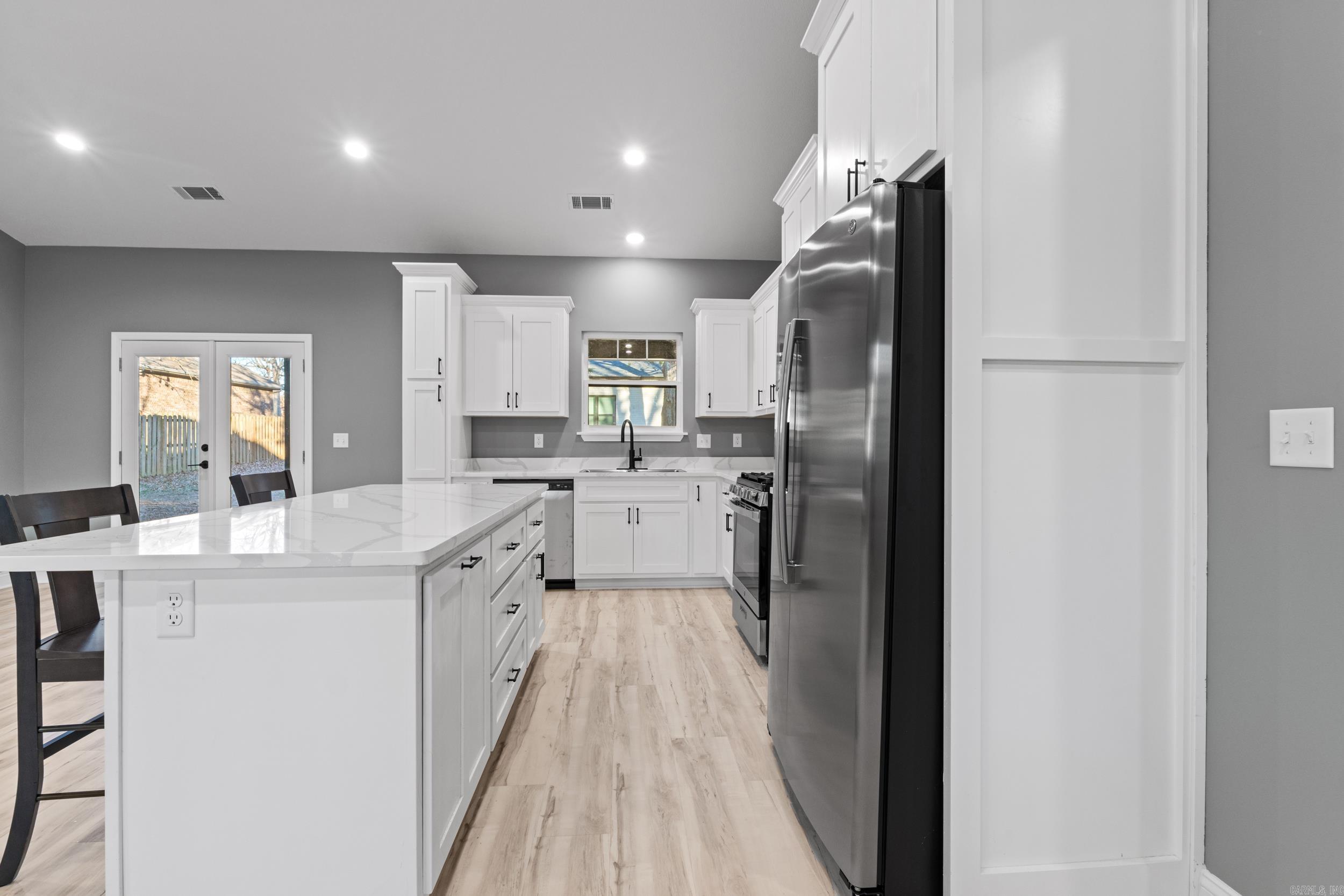 Delwood Manor 3rd - Residential