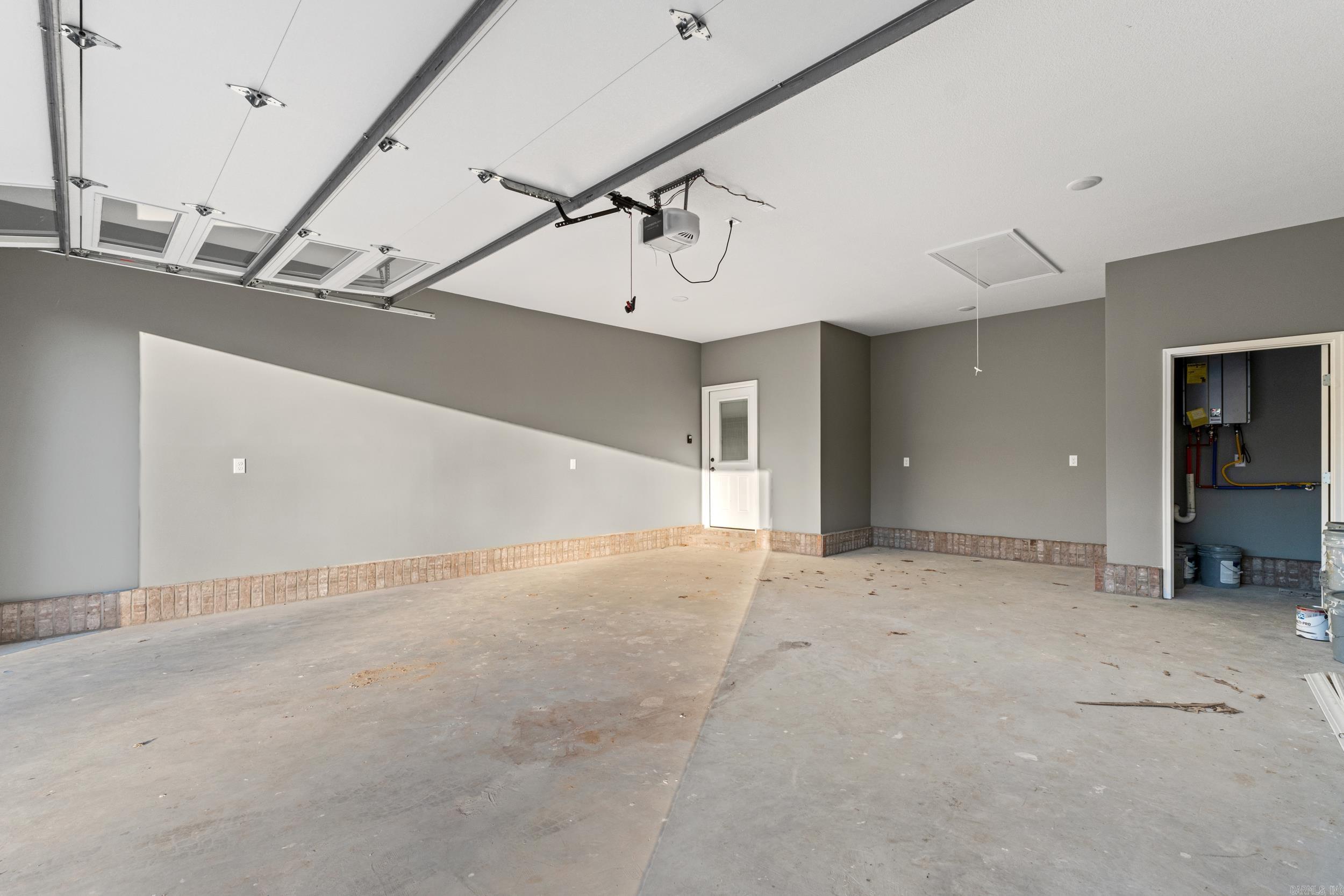 Delwood Manor 3rd - Residential