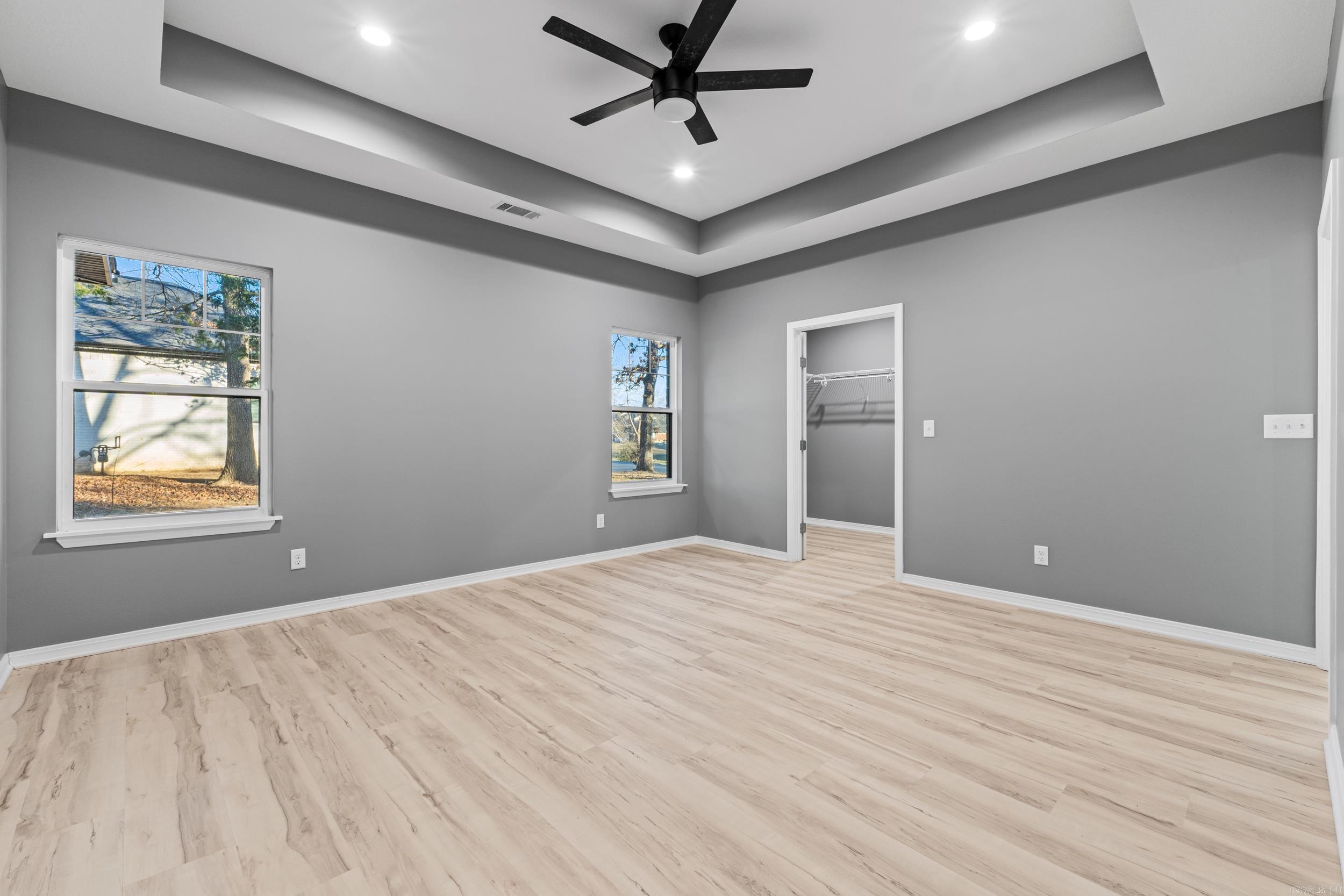 Delwood Manor 3rd - Residential