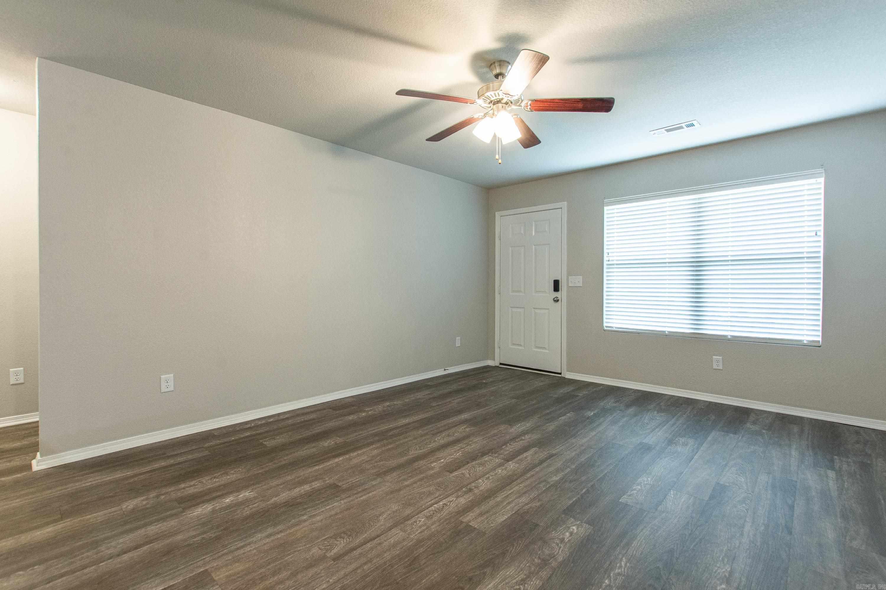 HILLDALE CROSSING - Residential